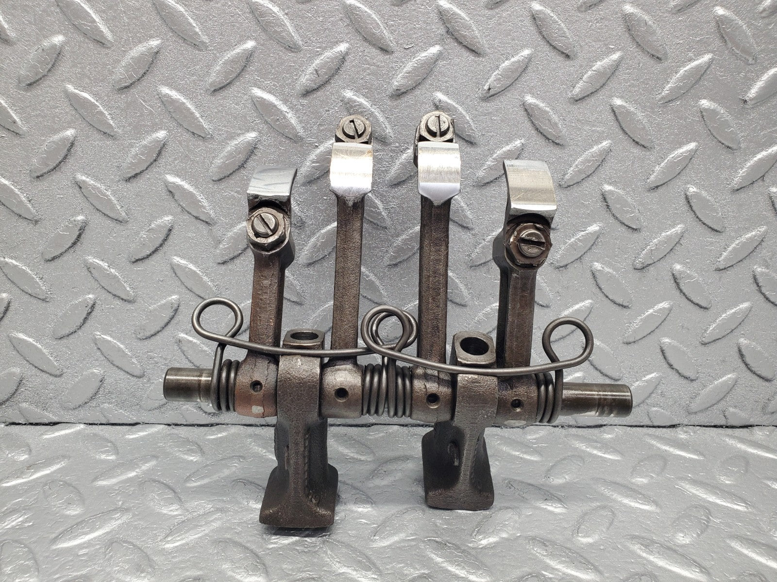 W112 rocker arm support arm and shaft used OEM