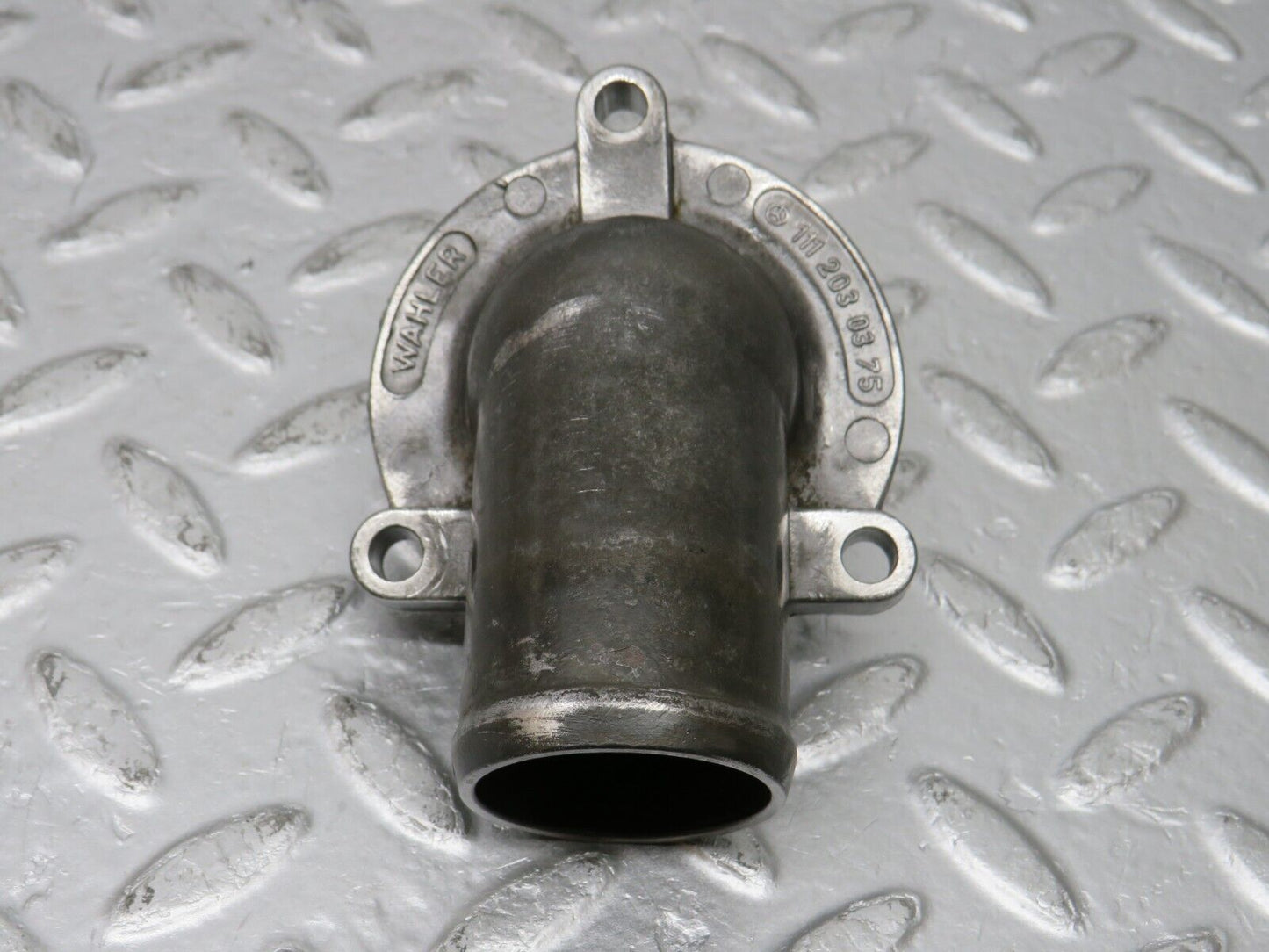 33438 Mercedes-Benz W202 C180 Thermostat Housing Pipe Hose Flange 1112030375