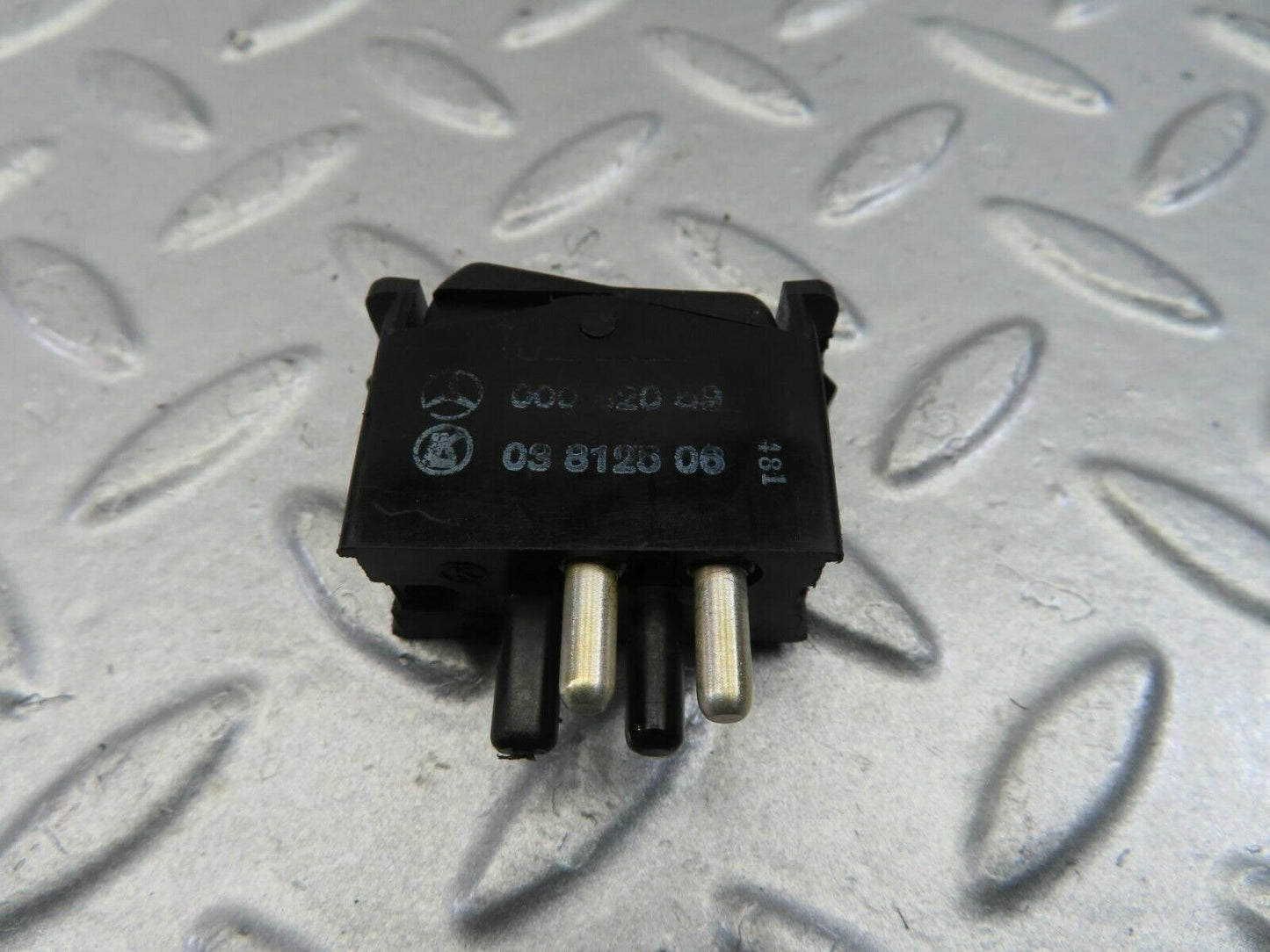 9927 Mercedes-Benz C123 230CE Coupe Interior Light Switch