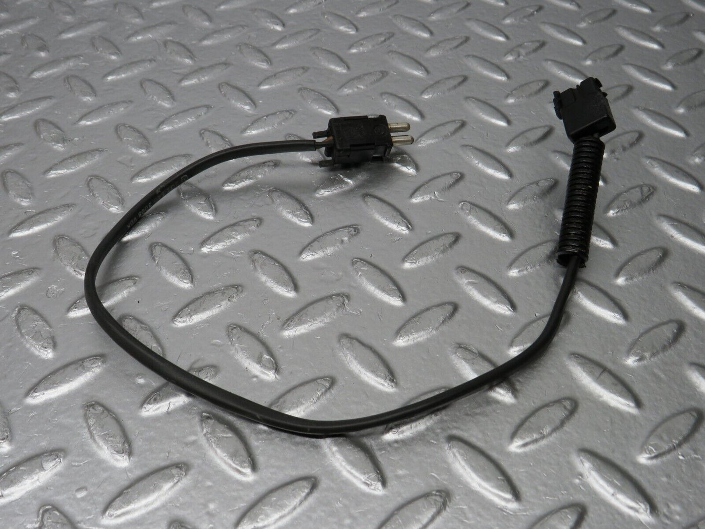 30921 Mercedes-Benz W201 190E Engine Cooling Fan Wire 2015403008