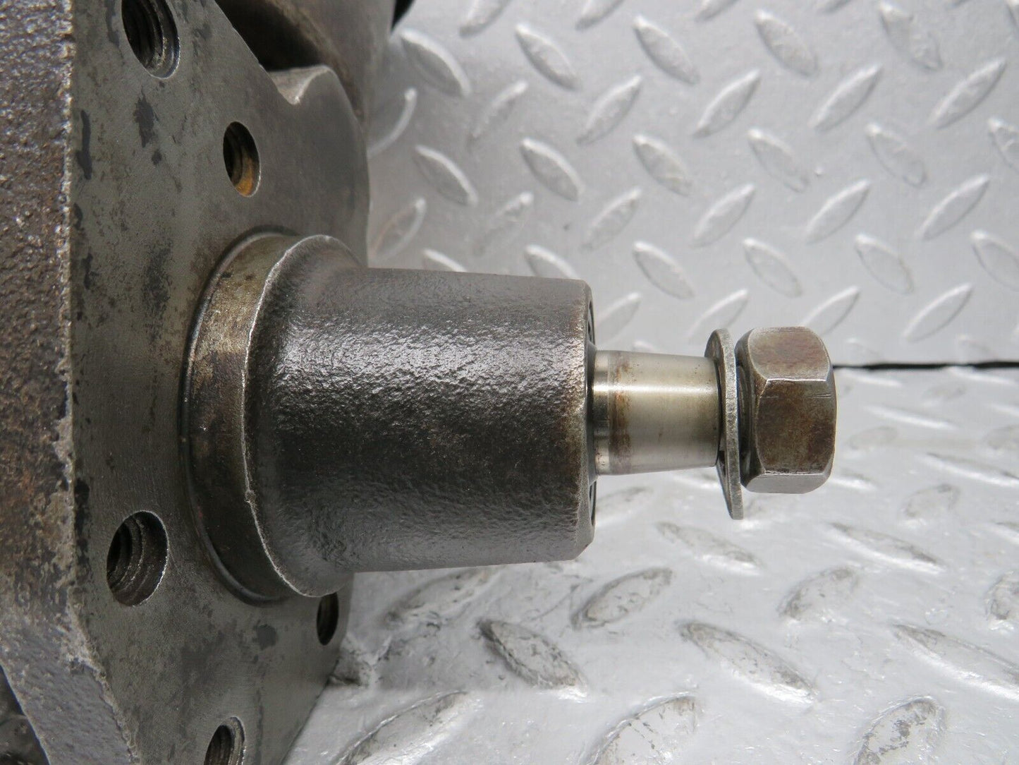 37650 Mercedes-Benz W109 300SEL Power Steering Pump Vickers