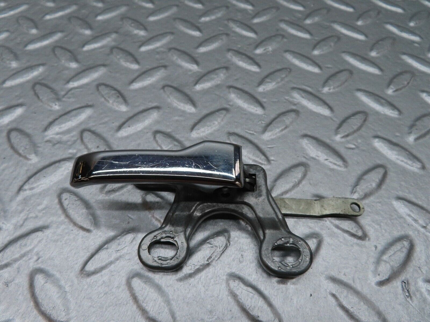 17945 Mercedes-Benz W123 200 Right Interior Door Handle 1107660419