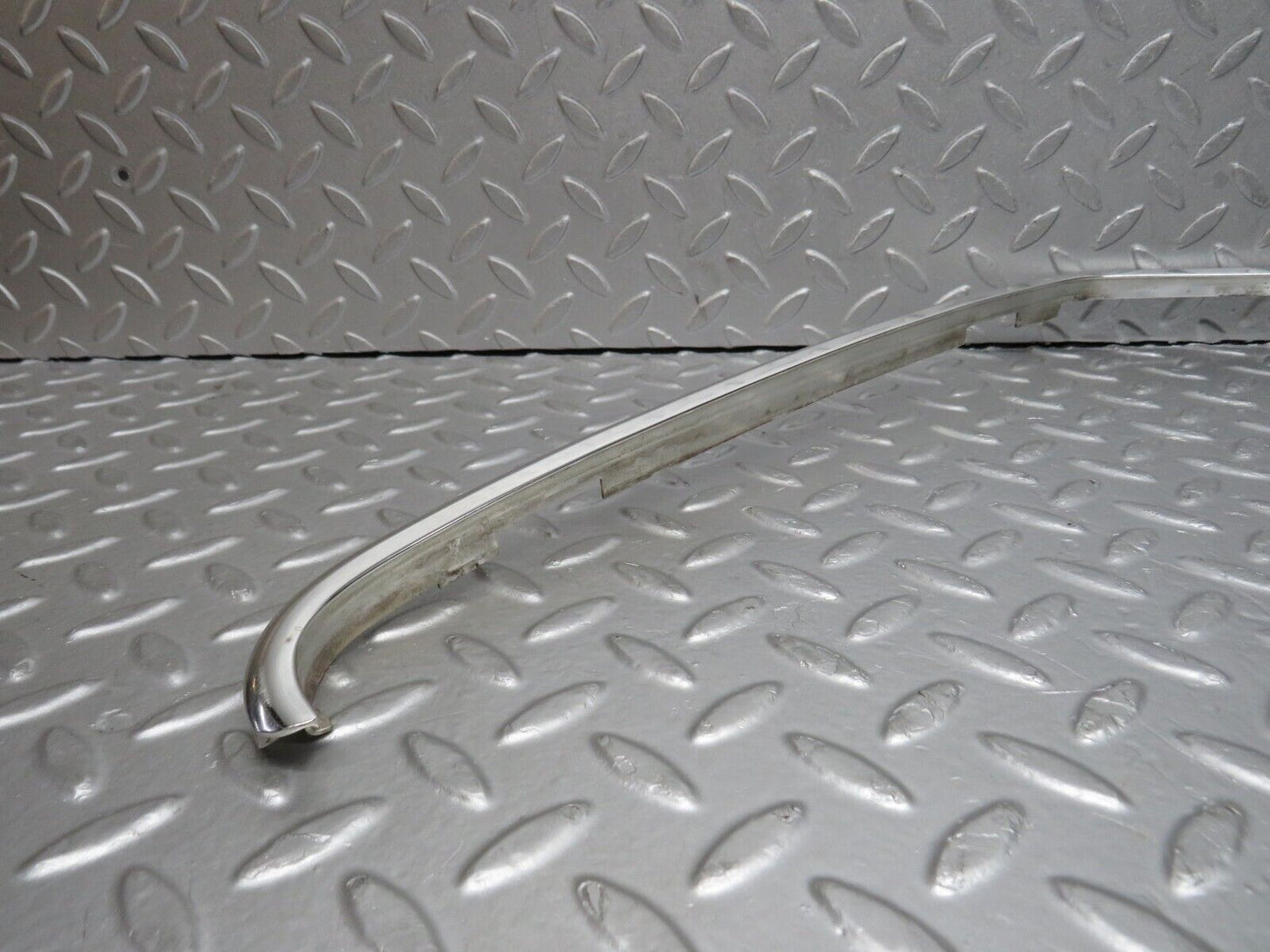 39862 Mercedes-Benz R107 350SL Hardtop Chrome Trim Right Side