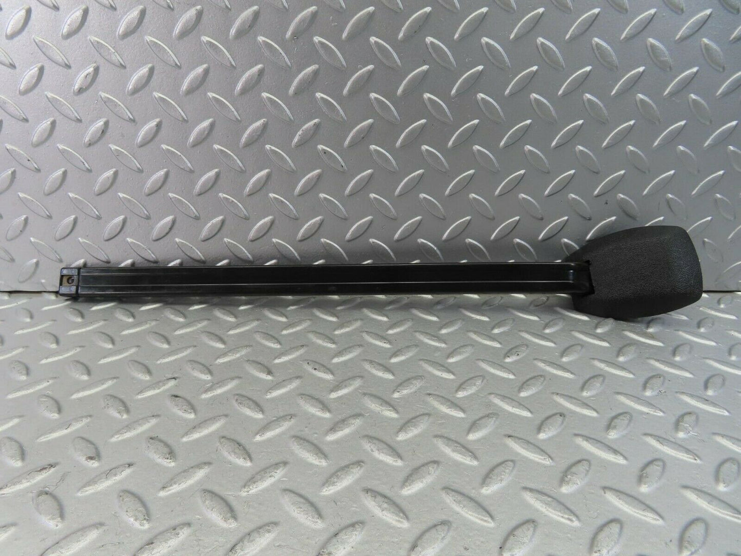 10369 Mercedes-Benz W201 190E Right Seat Belt Runner With Cover
