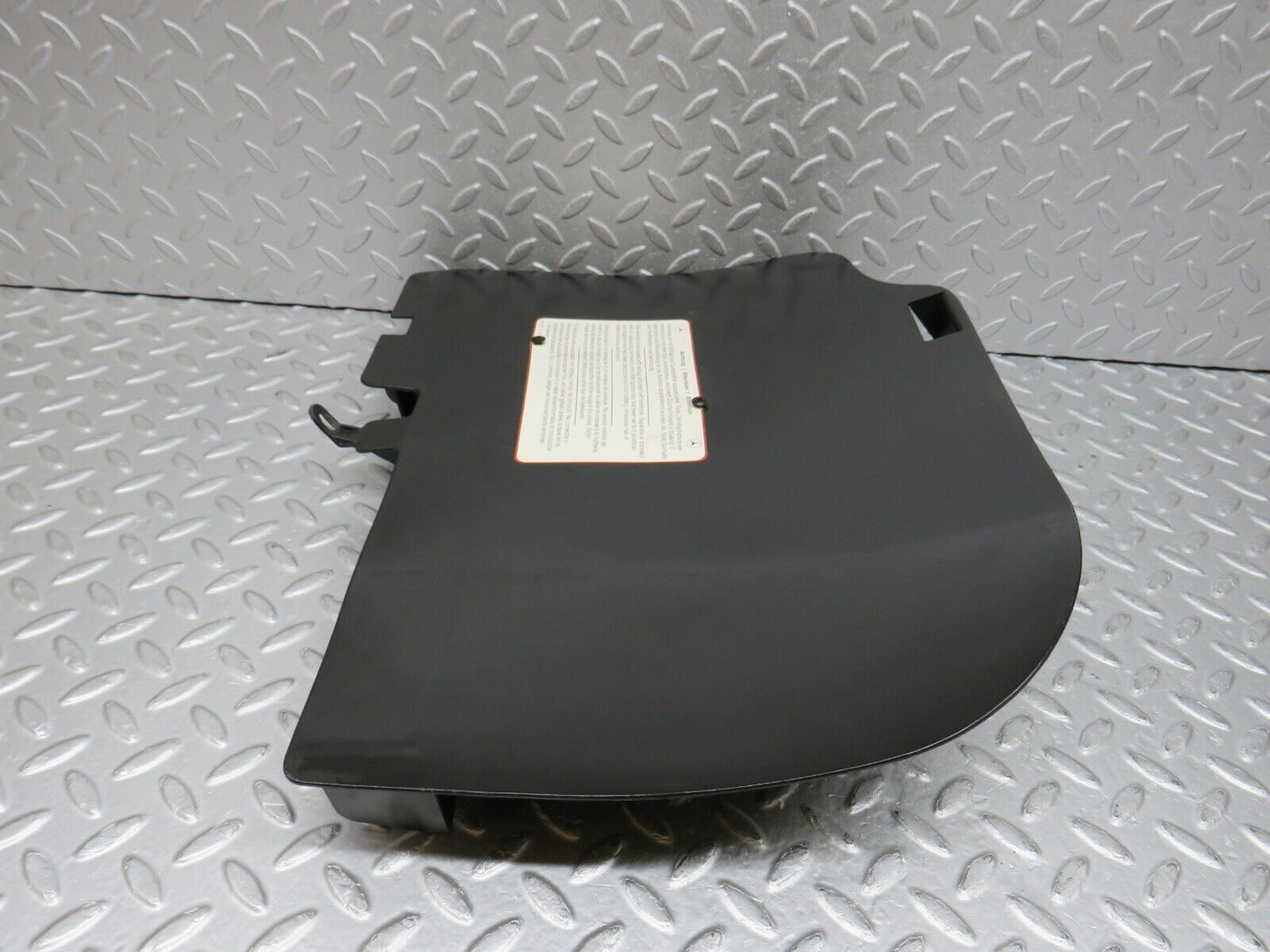 38702 Mercedes-Benz W201 190E 2.6L Front Left Front Cable Channel Cover 2016841137