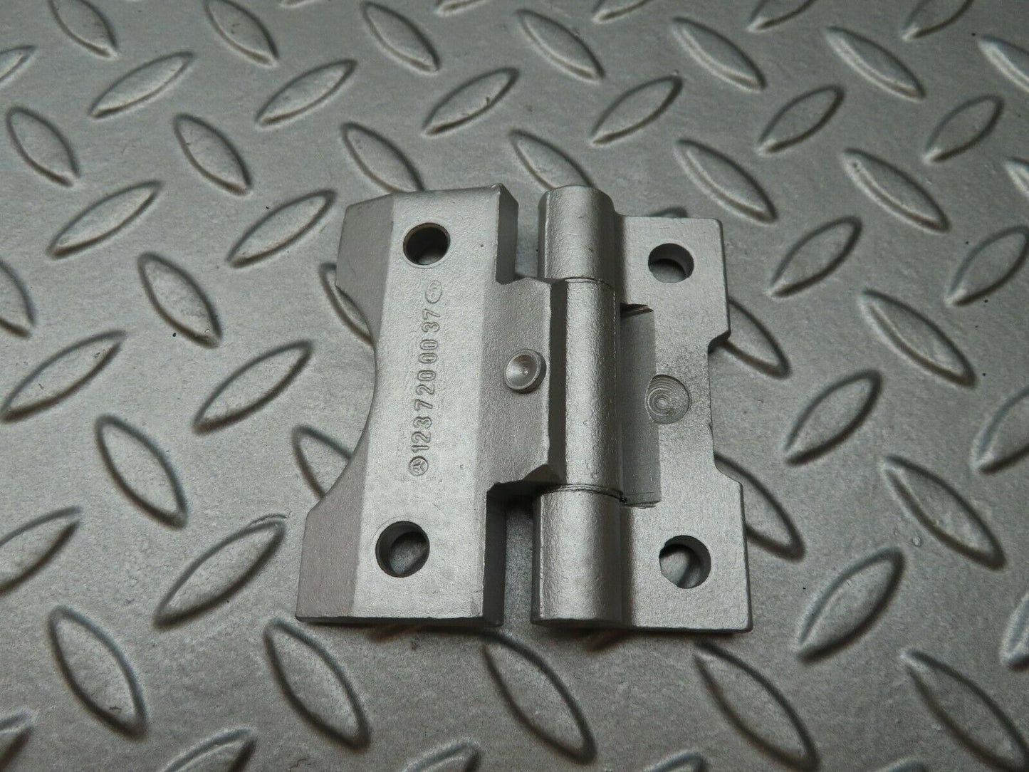 4496 Mercedes-Benz W123 230E Door Hinge 1237200037