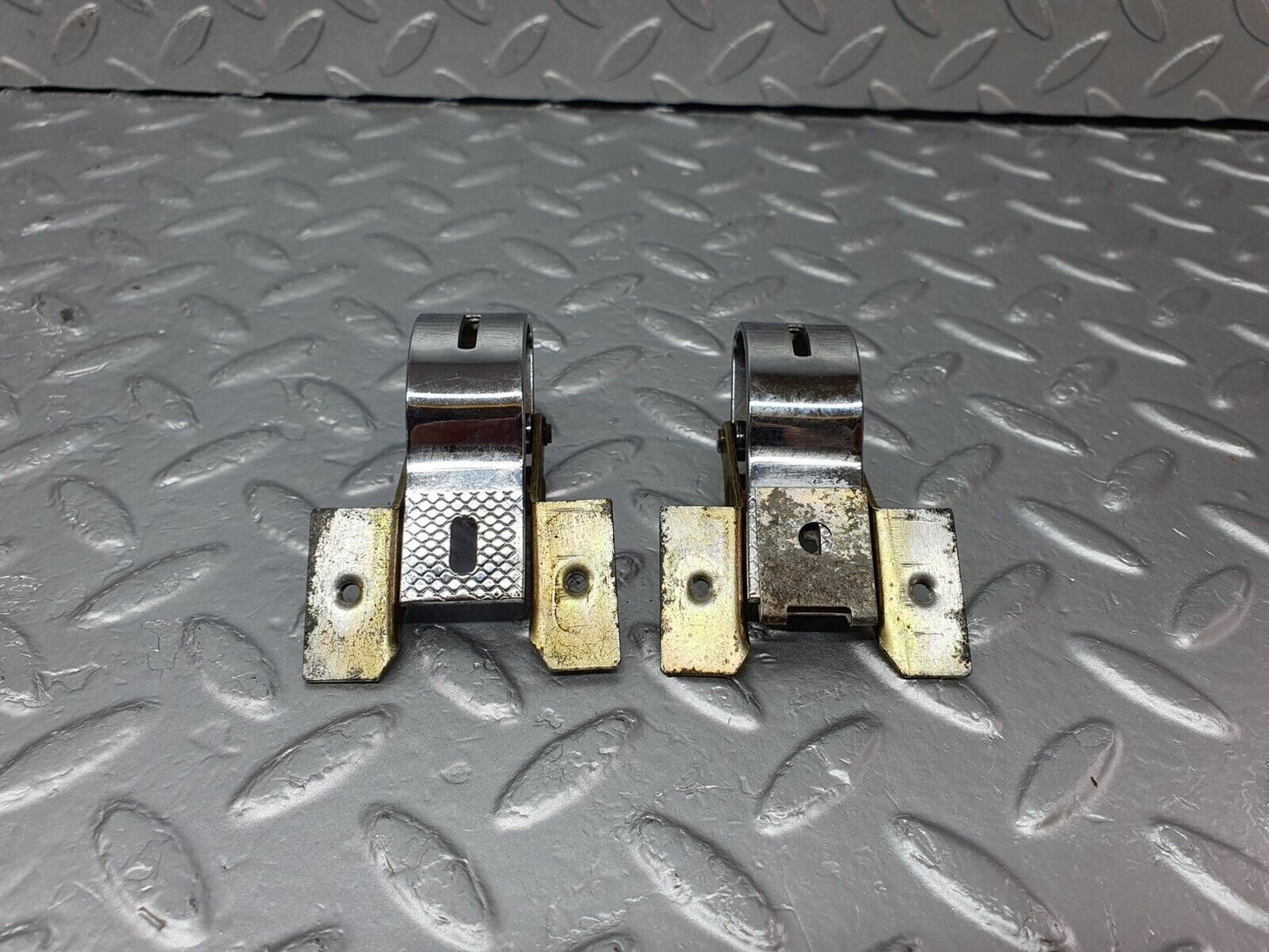 43370 Mercedes-Benz W108 280SE Glove Box Door Hinge 2X