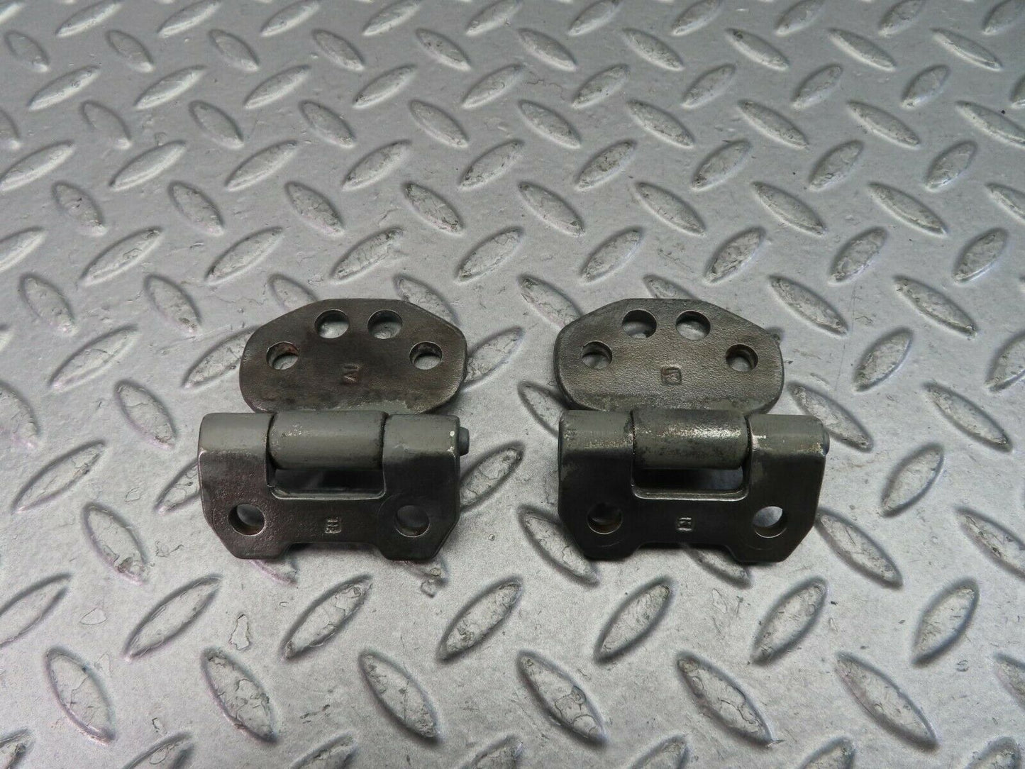 9445 Mercedes-Benz C124 300CE Coupe Door Hinge Right Side