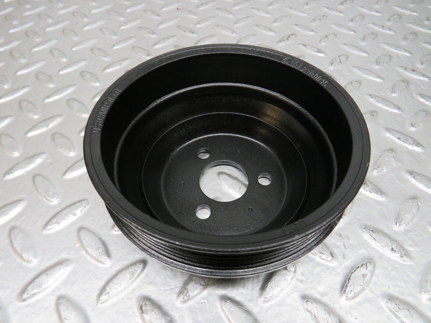 24819 Mercedes-Benz W140 S320 Water Pump Pulley 1042300015