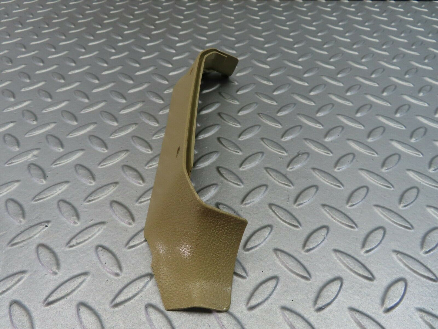 7382 Mercedes-Benz W116 450SE B Pillar Lower Cover Trim Right Side 1166920222