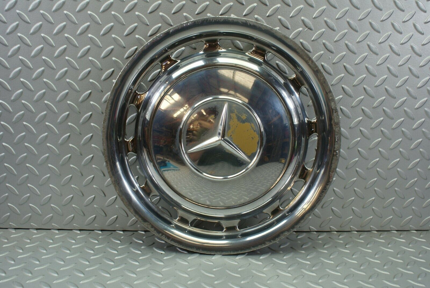 3141 Mercedes-Benz C107 350SLC Coupe Coupe Wheel Trim Hub Cap 14