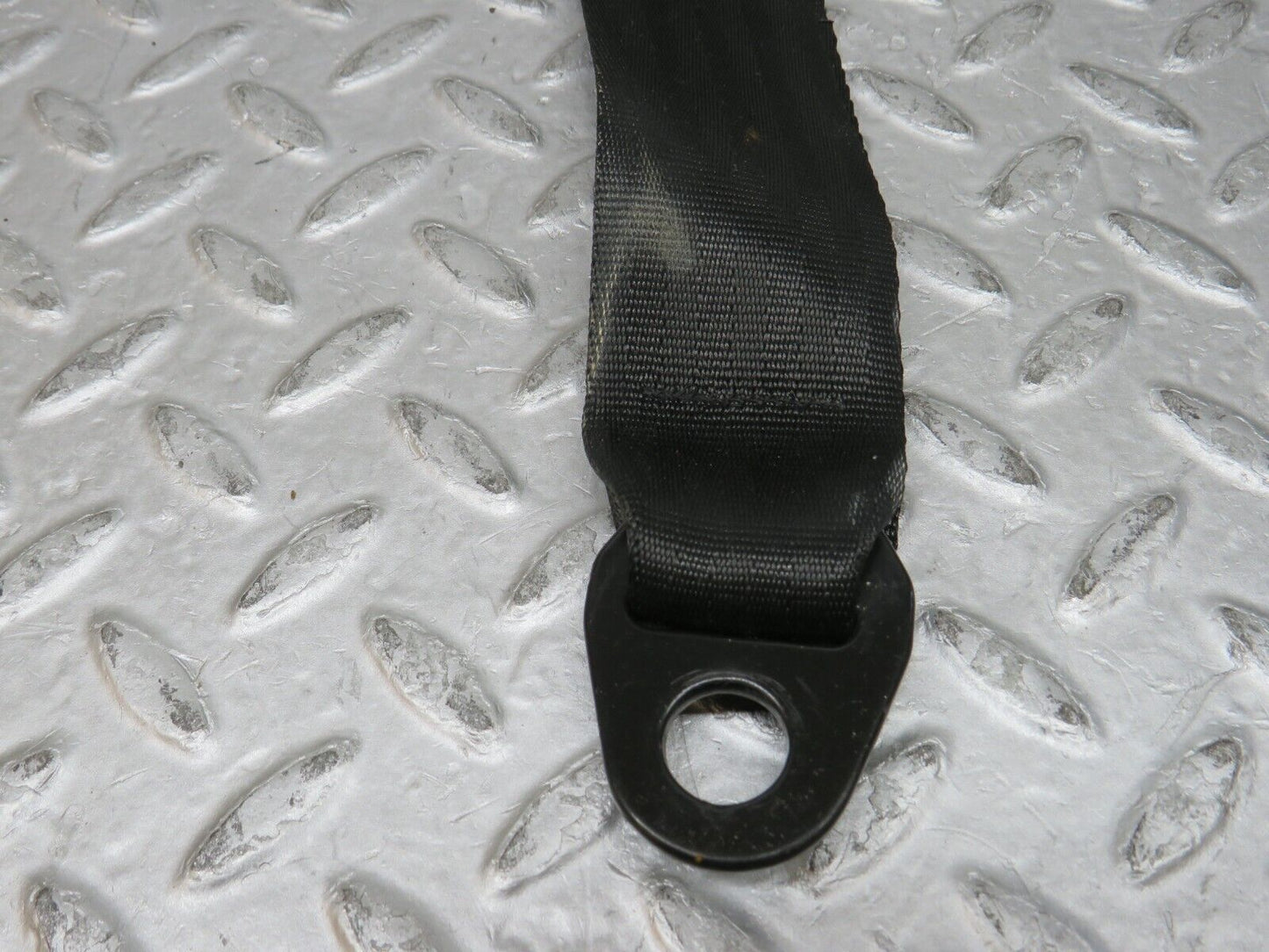 37404 Mercedes-Benz W109 300SEL Rear Seat Belt Set With Buckles