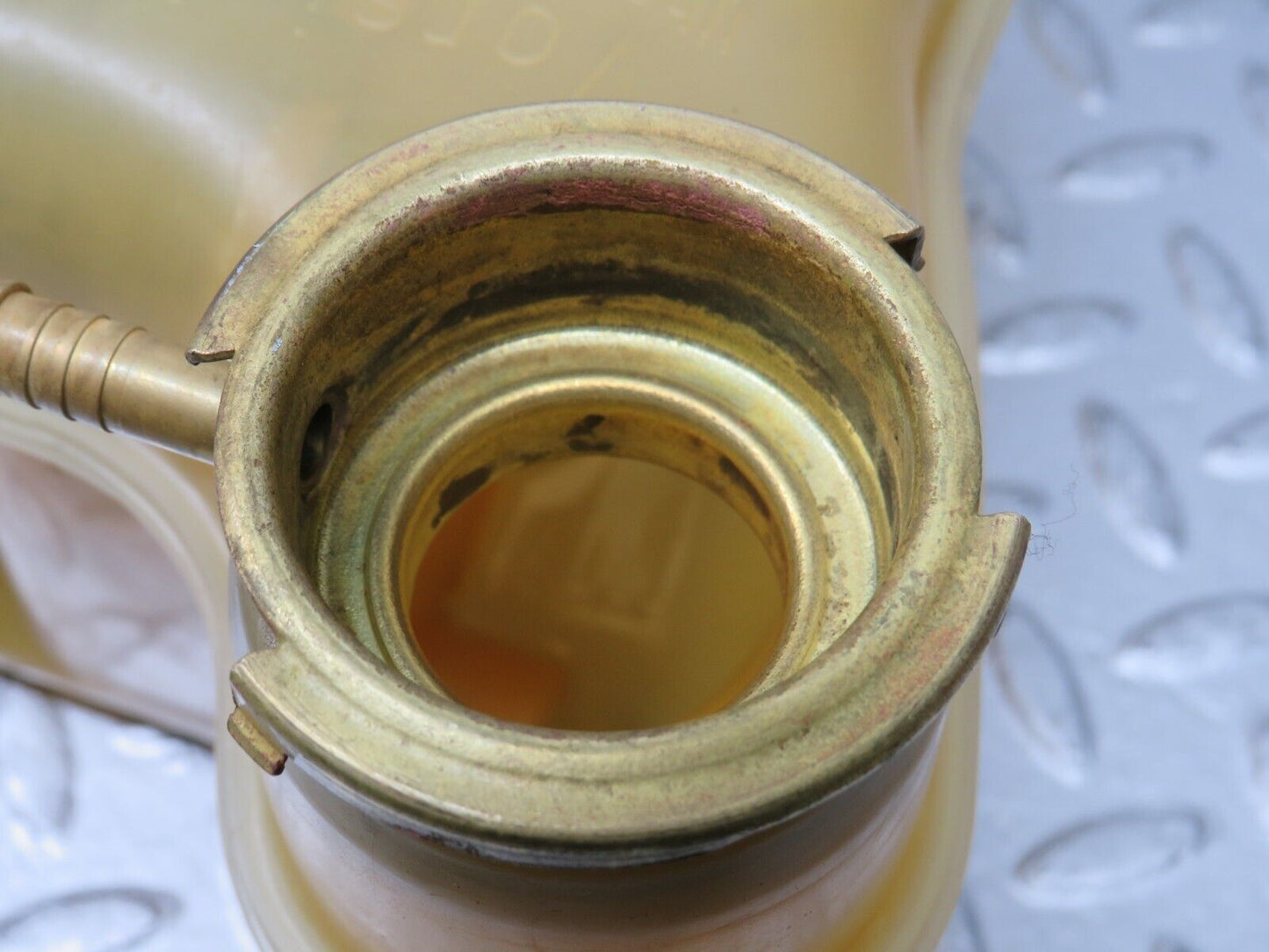 39041 Mercedes-Benz W201 190E Coolant Reservoir Tank No Cap 1245000649