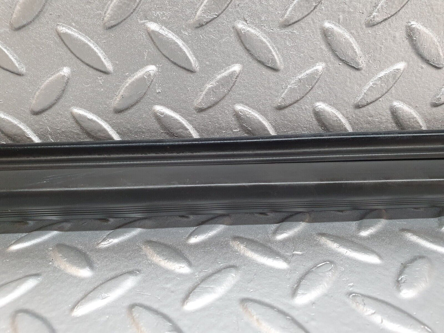 41710 Mercedes-Benz W124 200E Door Lower Sealing Rubber Trim Right