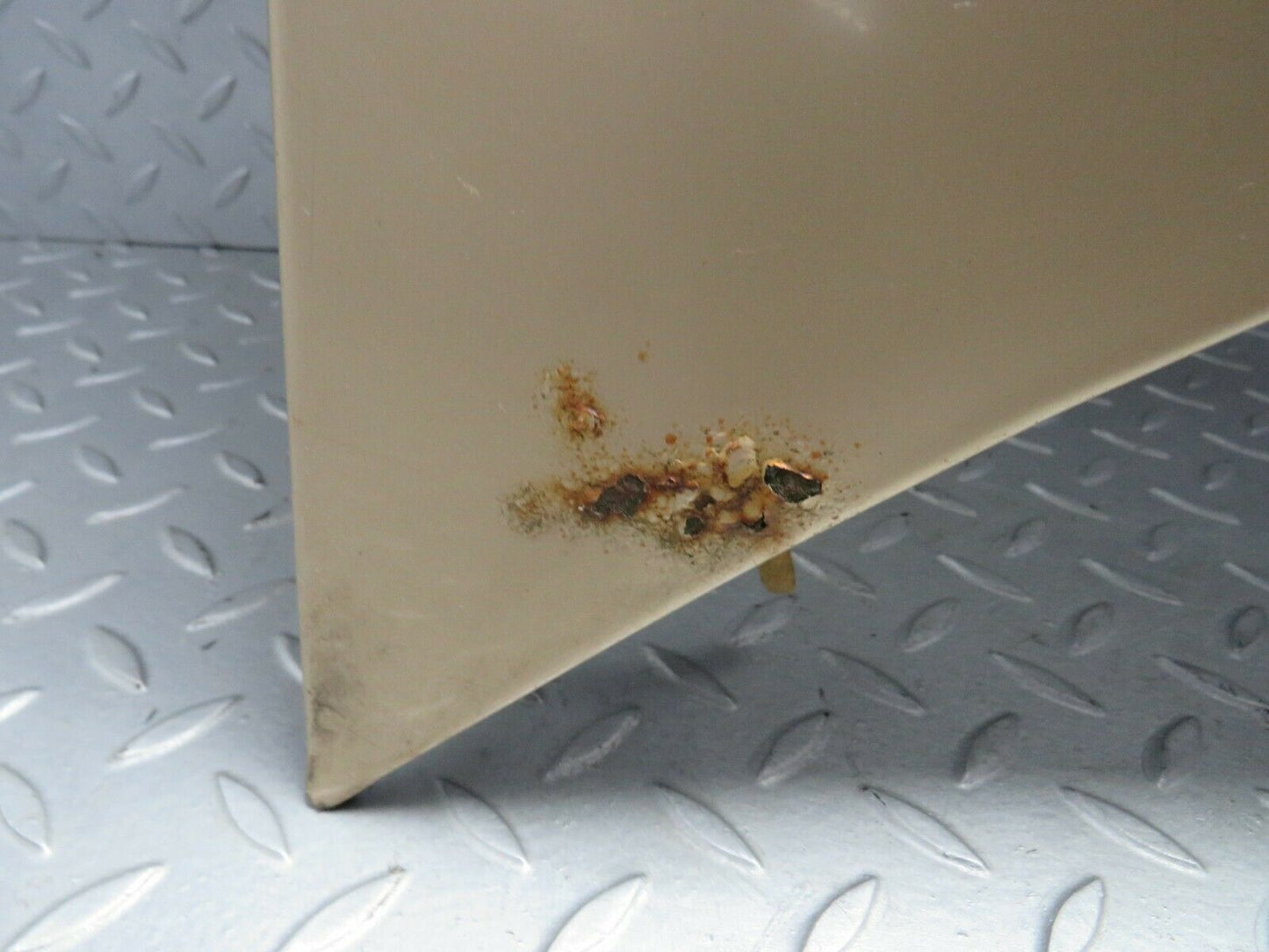 22104 Mercedes-Benz S123 280TE Wagon Bonnet