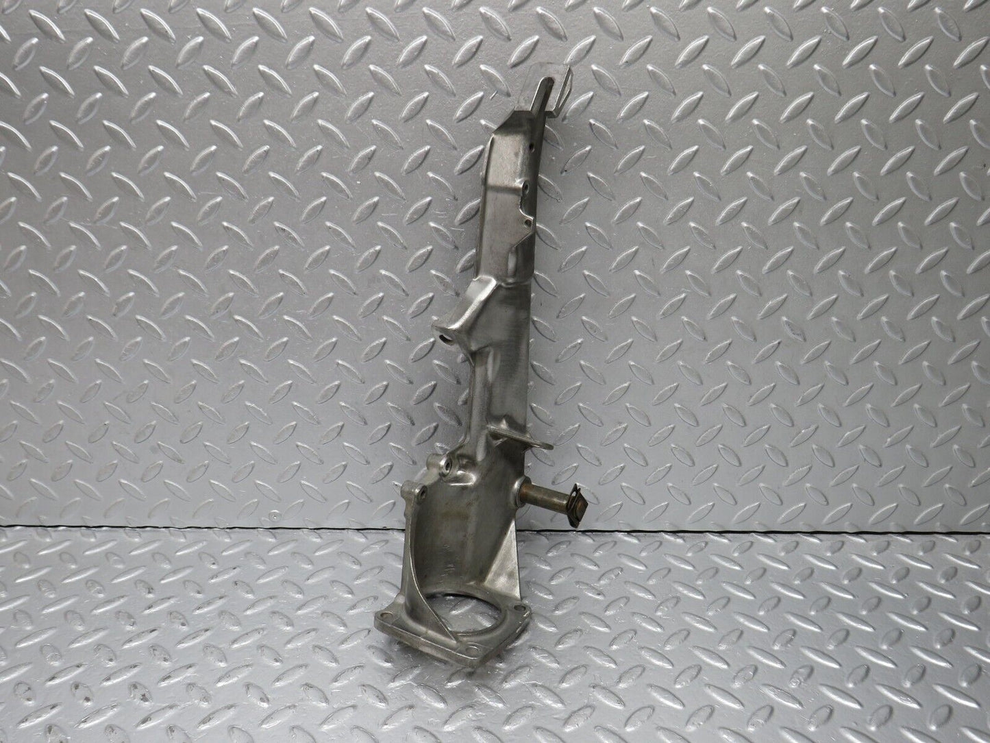 39891 Mercedes-Benz R107 350SL Brake Pedal Bracket 1072941101