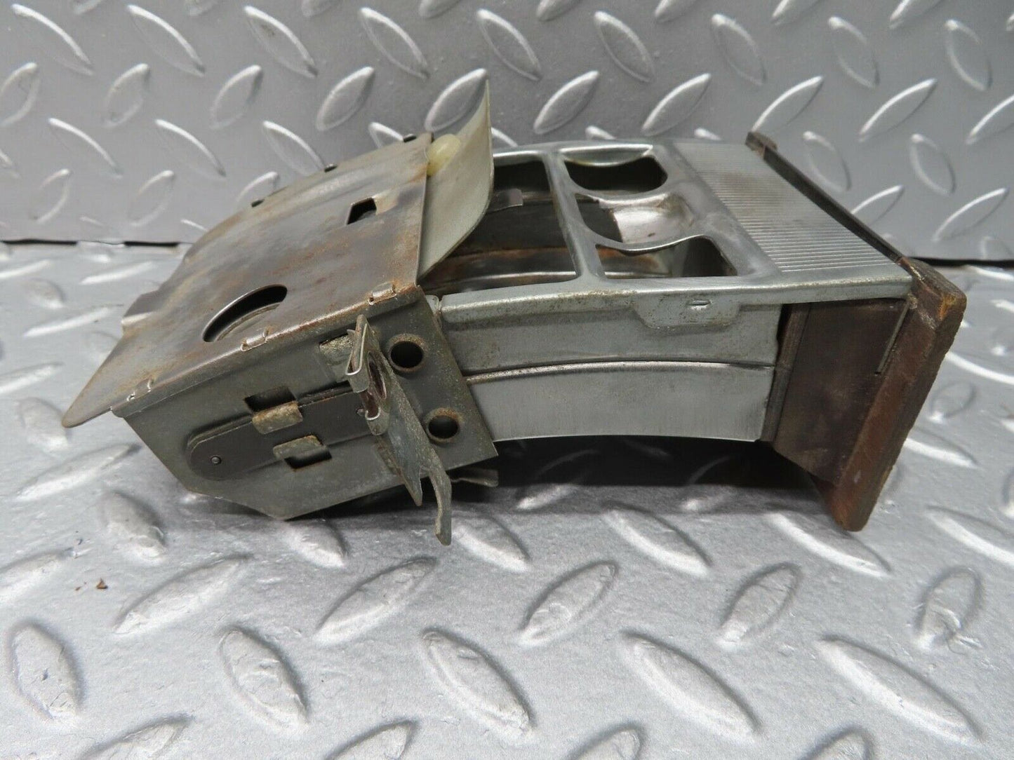 12371 Mercedes-Benz W108 280SE 3.5 Centre Console Ashtray Wood Finish