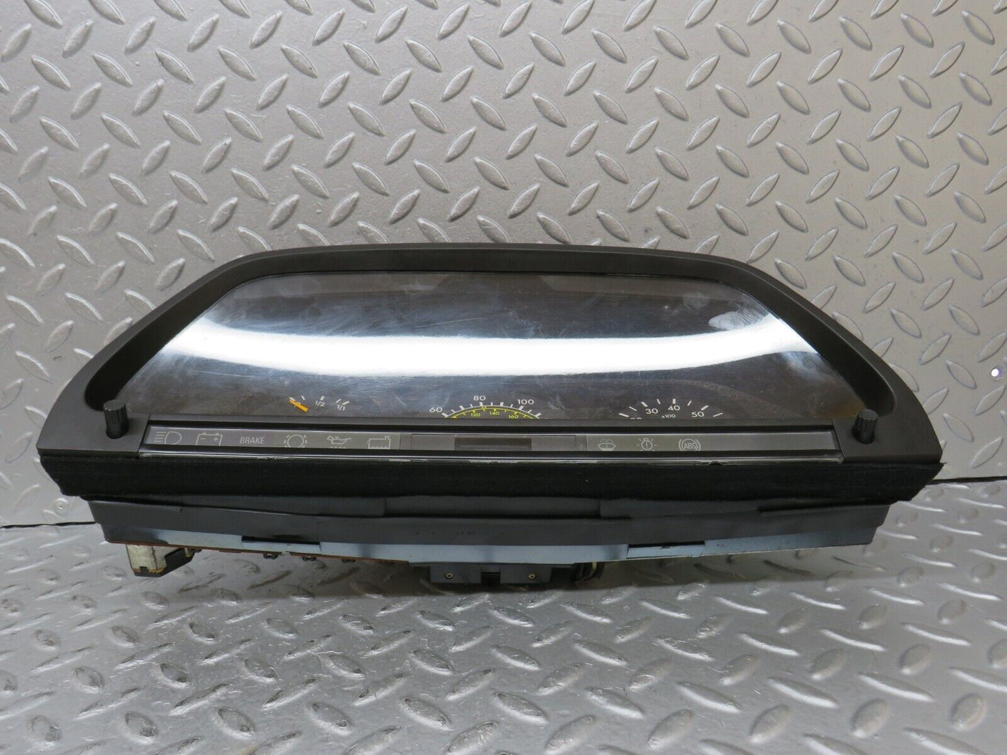 36303 Mercedes-Benz W126 420SE Instrument Cluster 1265424760 1265424760