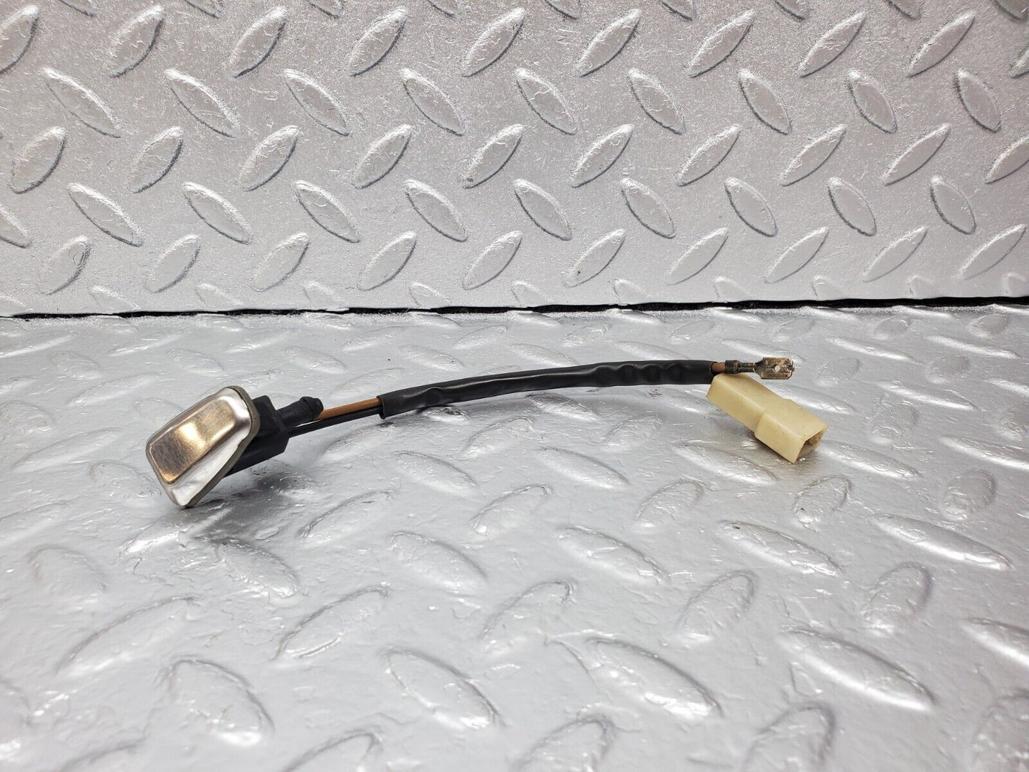 45730 Mercedes-Benz W126 420SE Windscreen Washer Nozzle
