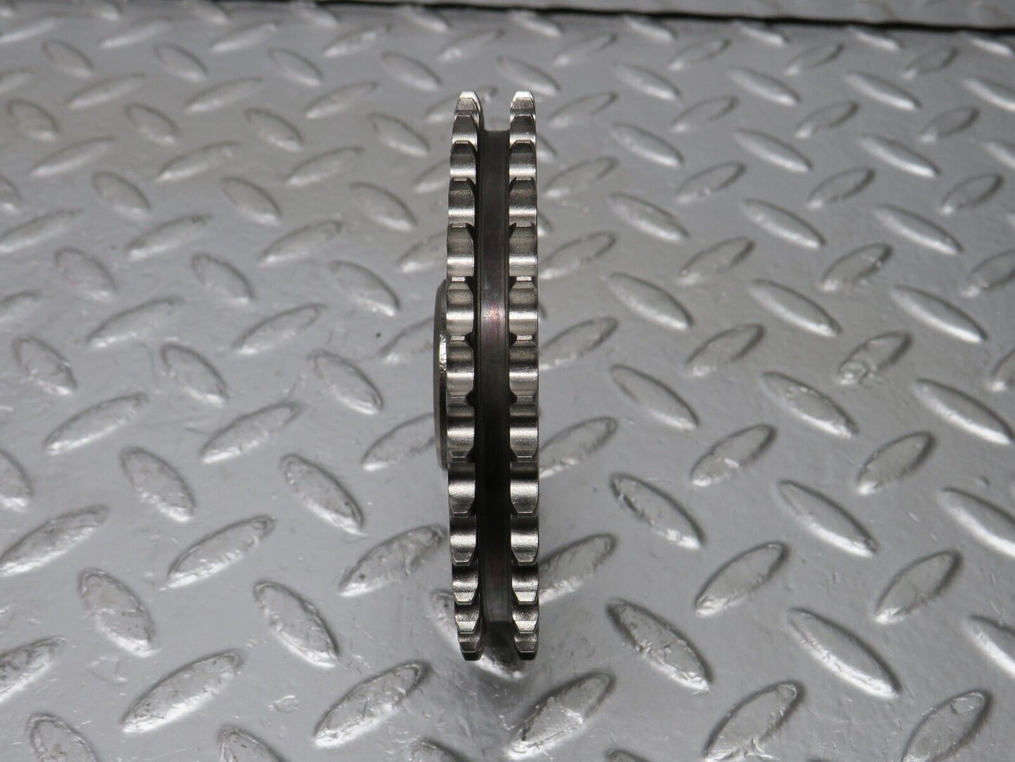 32969 Mercedes-Benz C107 R107 350 V8 Camshaft Timing Gear 1160520601