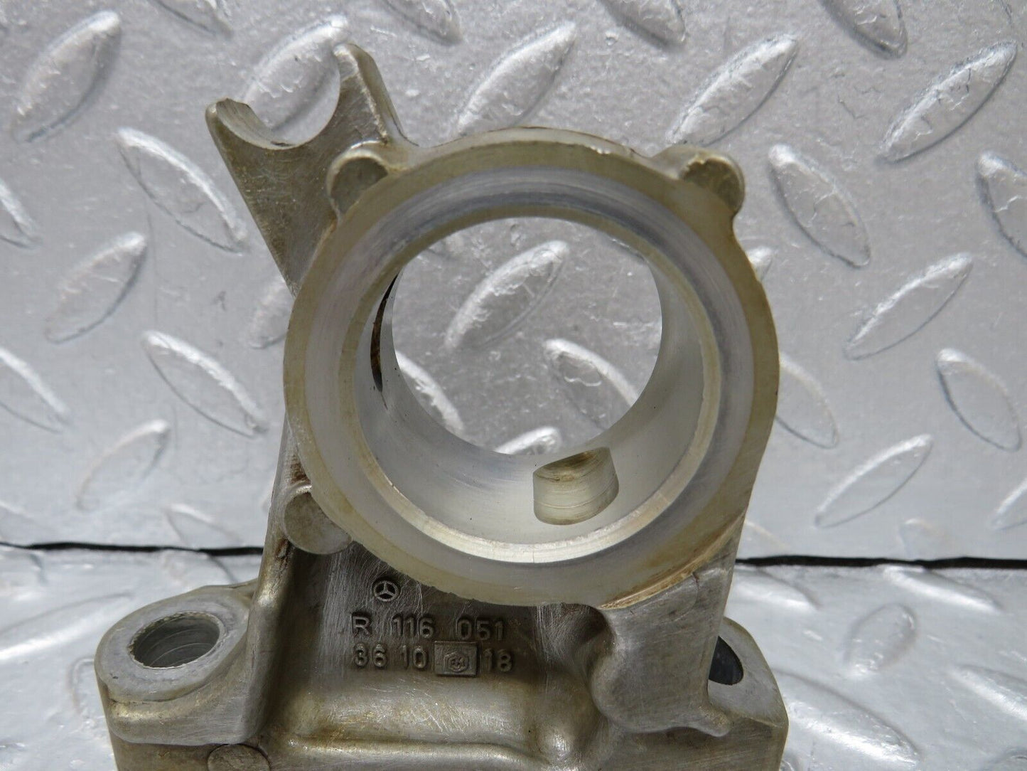 37116 Mercedes-Benz C126 420SEC Coupe Camshaft Tower Bearing 1160513610