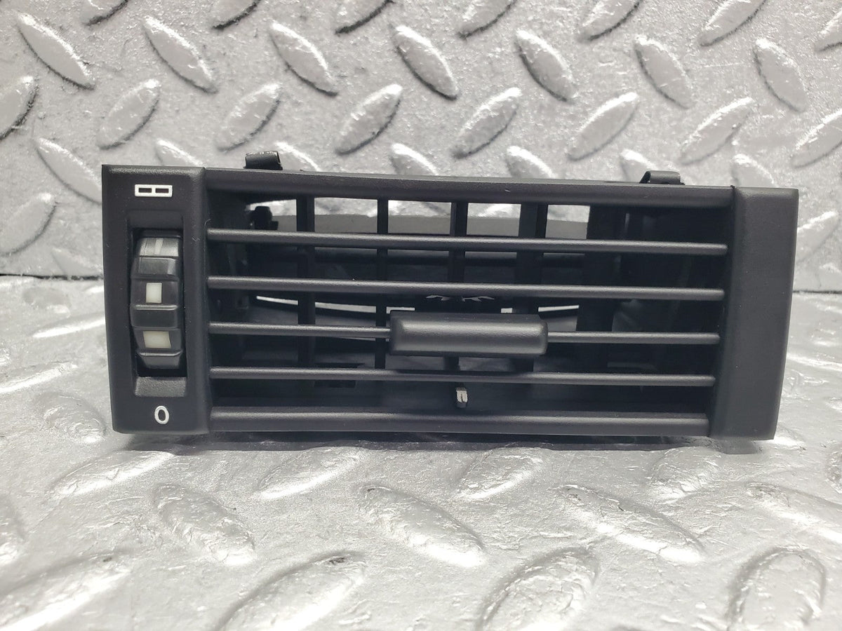 W124 dashboard air vent right used OEM