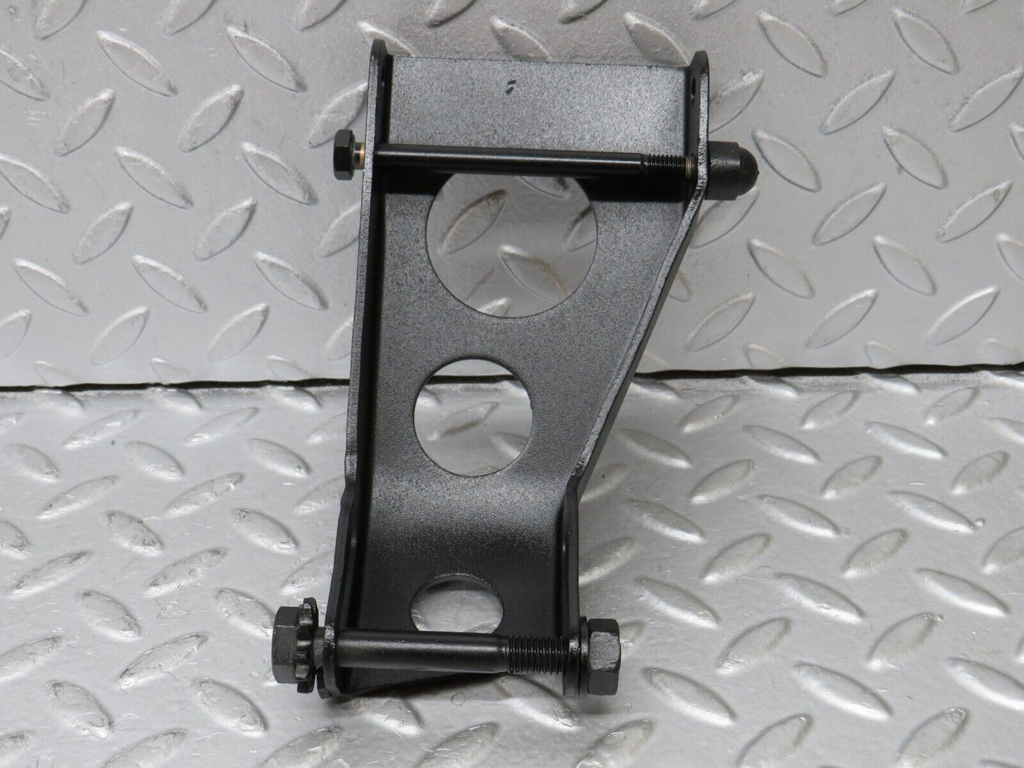 36349 Mercedes-Benz W126 420SE Alternator Generator Bracket