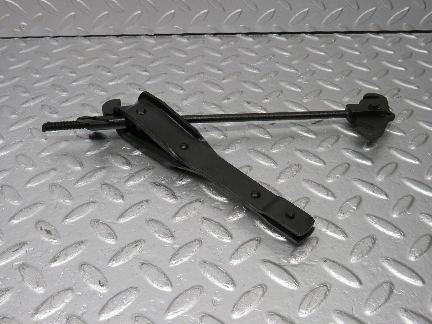 40416 Mercedes-Benz W110 230 Handbrake Adjusting Handbrake Regulator