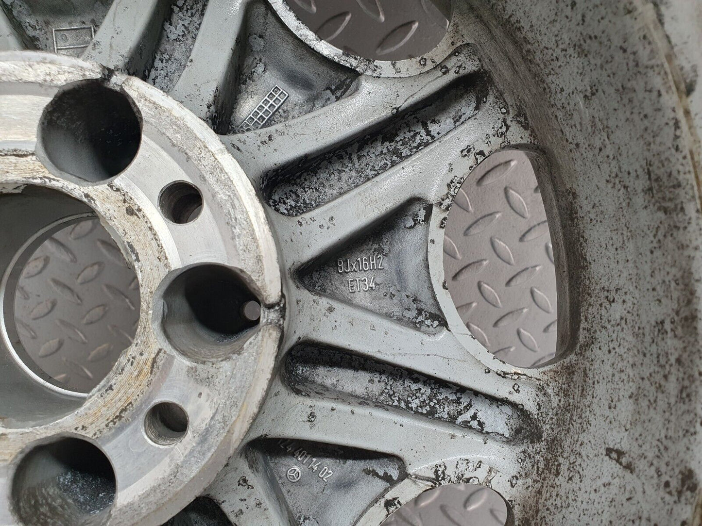 42631 Mercedes-Benz R129 320SL Coupe Alloy Wheel 8Jx16H2 ET34 1244011402