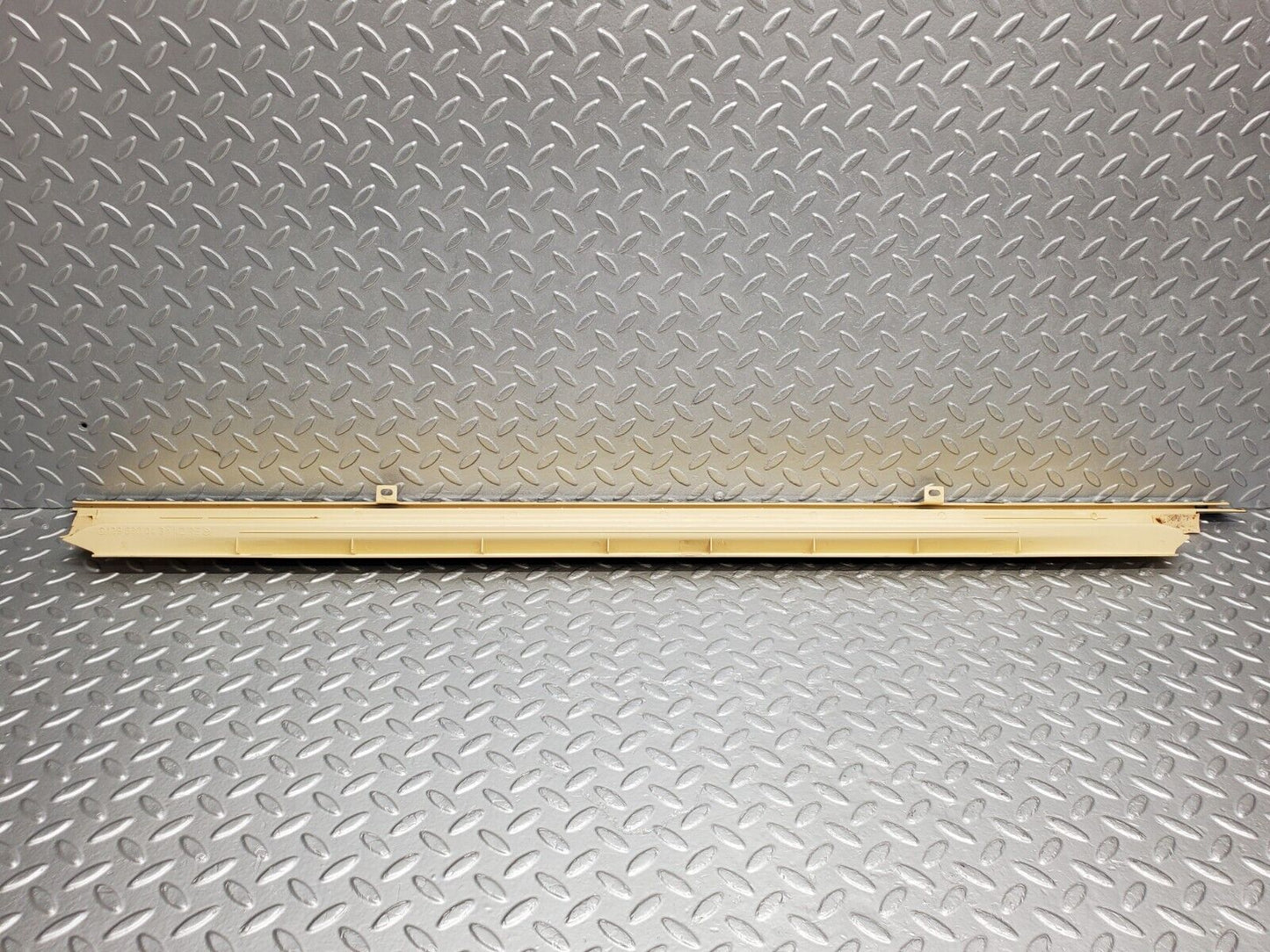 43712605