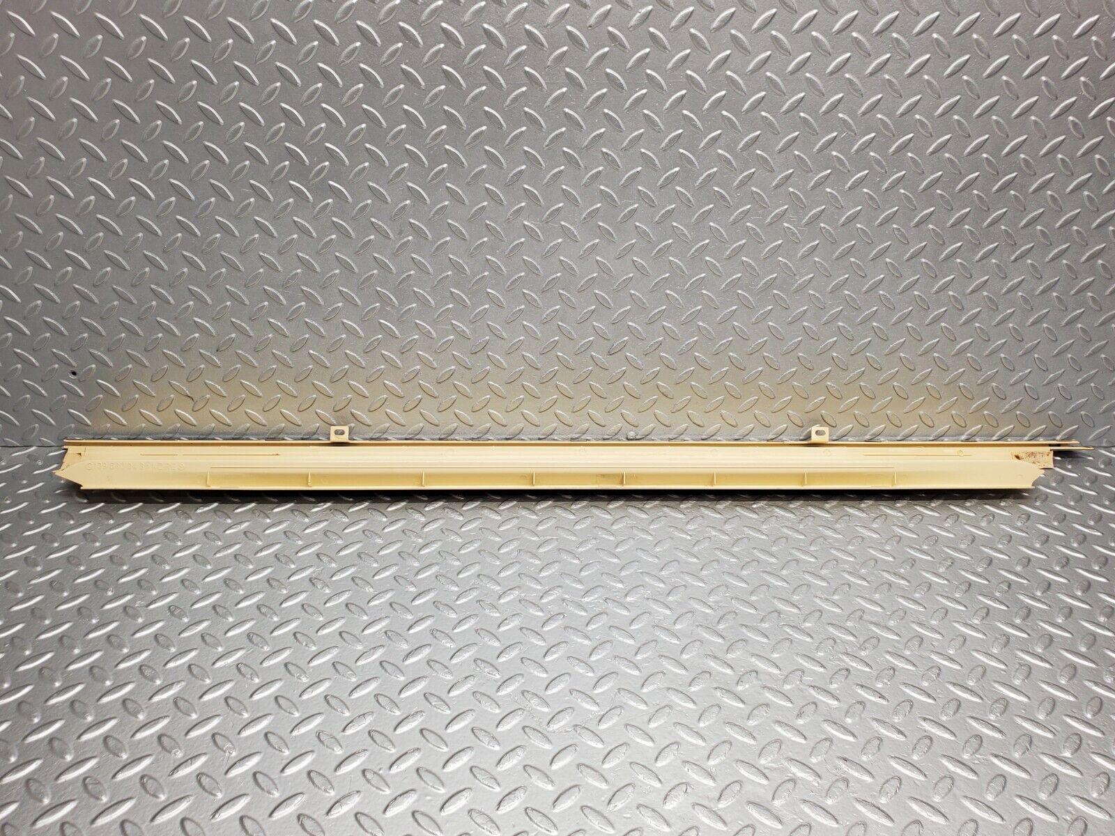 43712605
