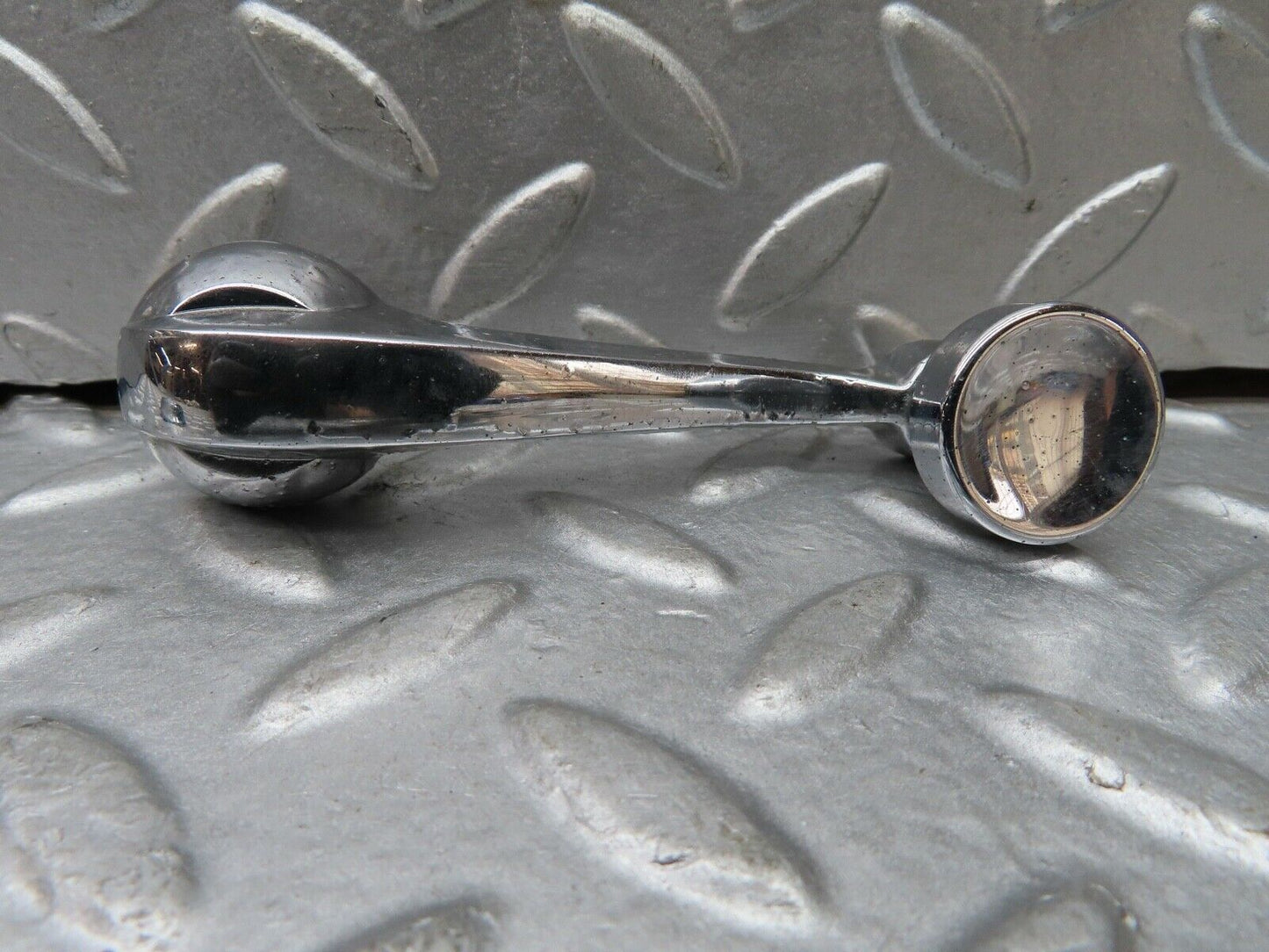 18582 Mercedes-Benz W120 W121 Ponton Window Lifter Crank Handle Chrome