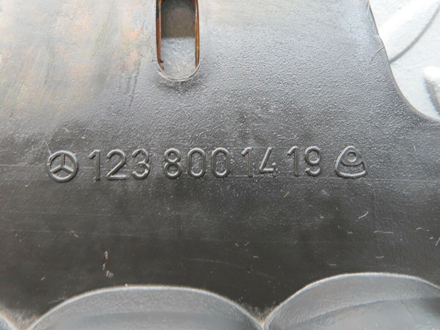 13487 Mercedes-Benz W123 200 Vacuum Reservoir Tank 1238001419