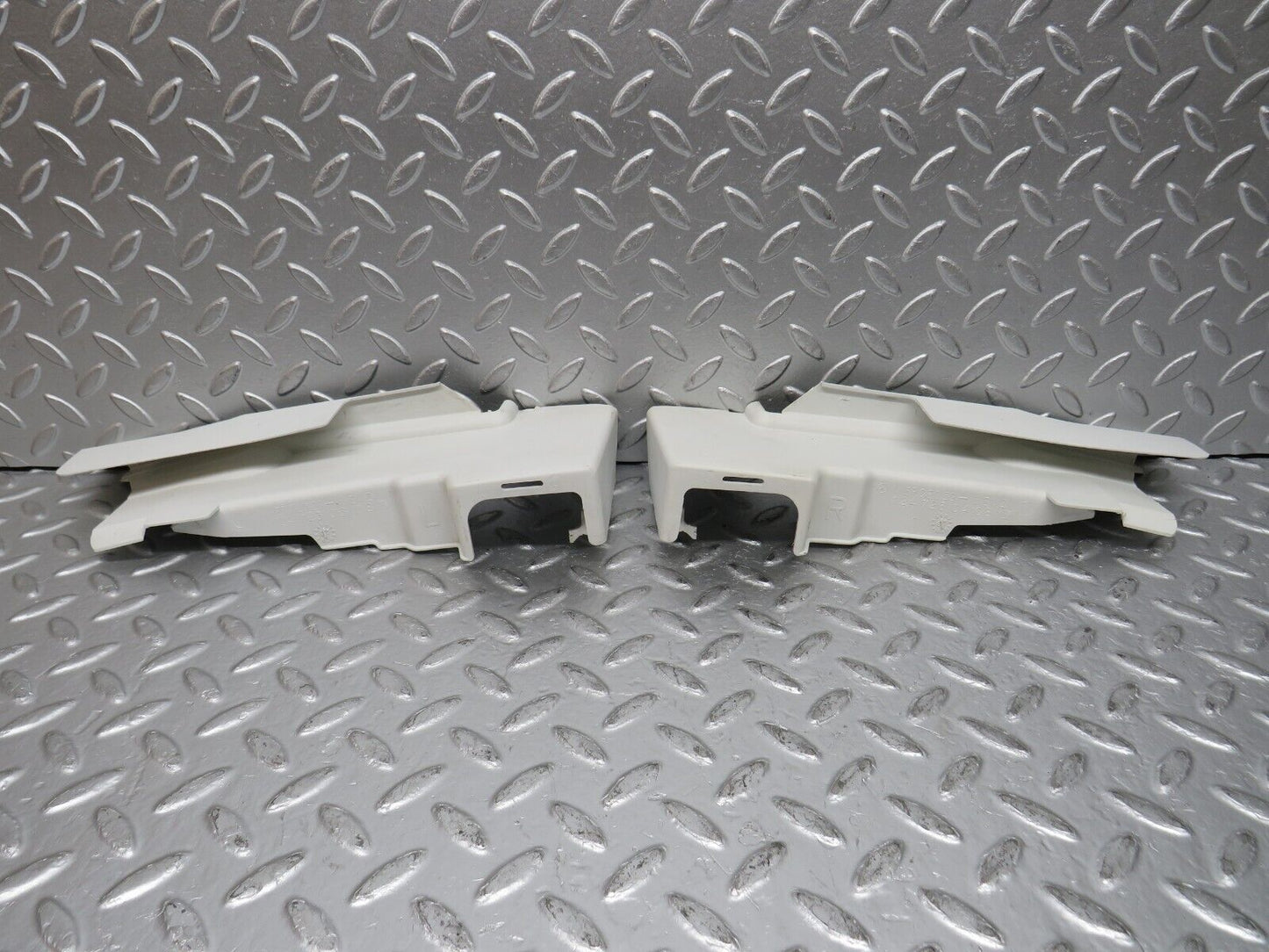 32364 Mercedes-Benz S124 300TE Front Door Lock Cover 2x 1247230408 1247230308