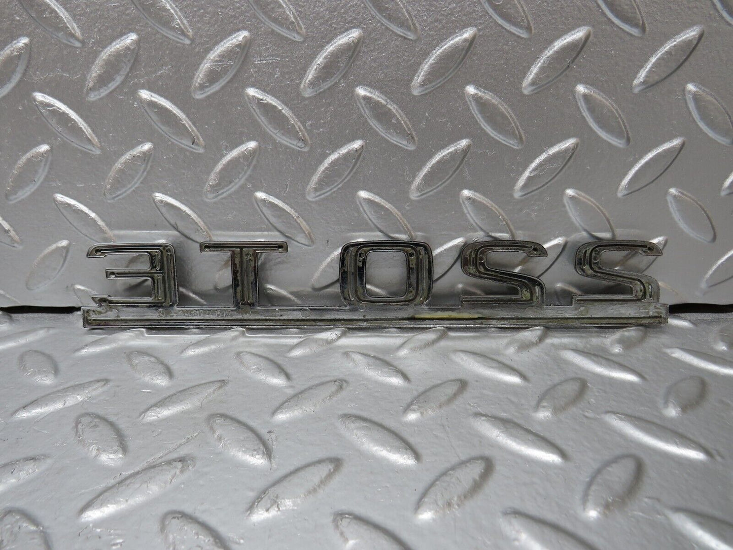 31269 Mercedes-Benz S124 220TE Wagon Trunk Badge Emblem 1248174415