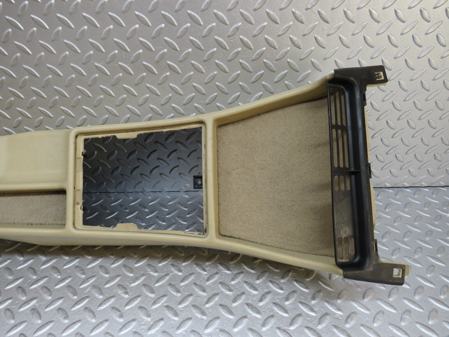 36560 Mercedes-Benz W201 190E 2.0L Centre Console Beige 2016831325 2016831236