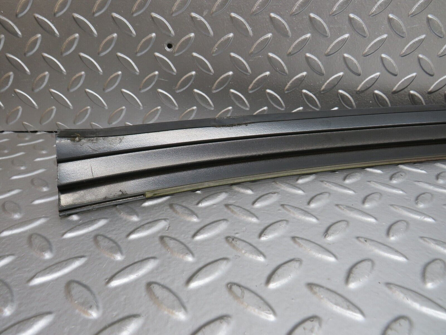 30941 Mercedes-Benz W201 190E Under Windscreen Cover Trim
