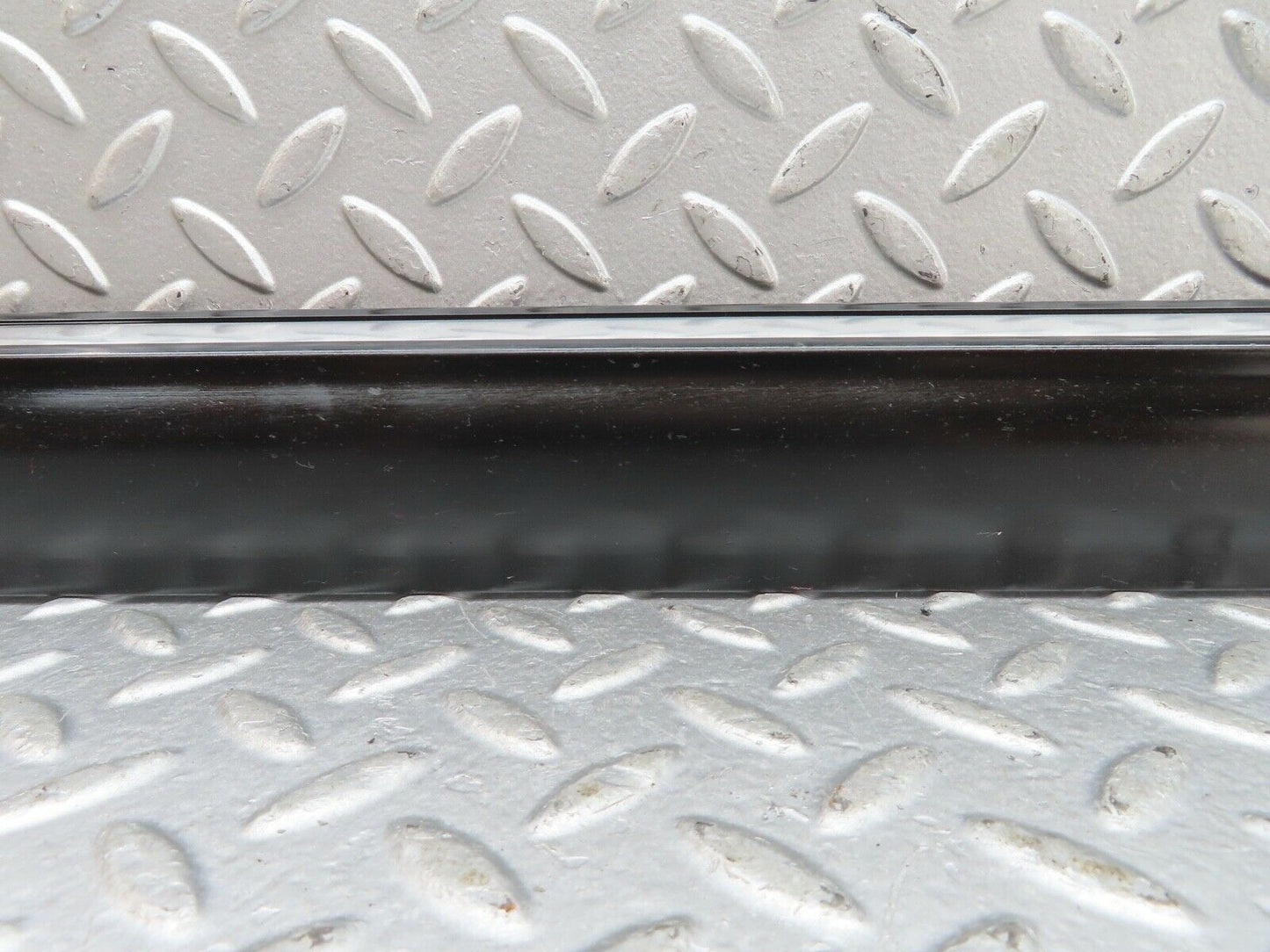 19227 Mercedes-Benz W123 300D Front Right Door Lower Moulding Trim