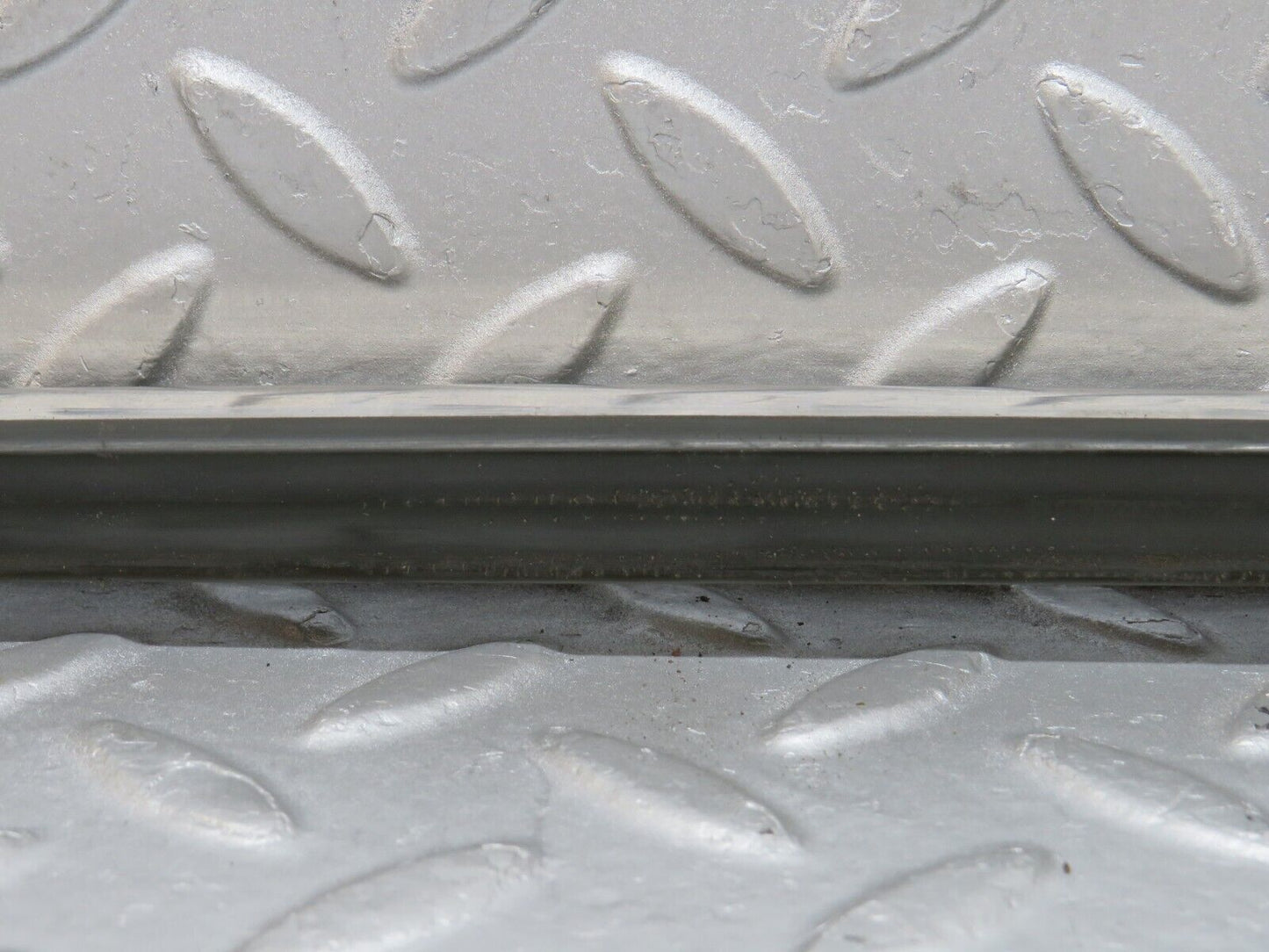 35777 Mercedes-Benz W108 Rear Right Door Centre Moulding Trim