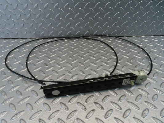 11222 Mercedes-Benz W221 S320 Front Right Seat Belt Adjuster Cable 2218600288