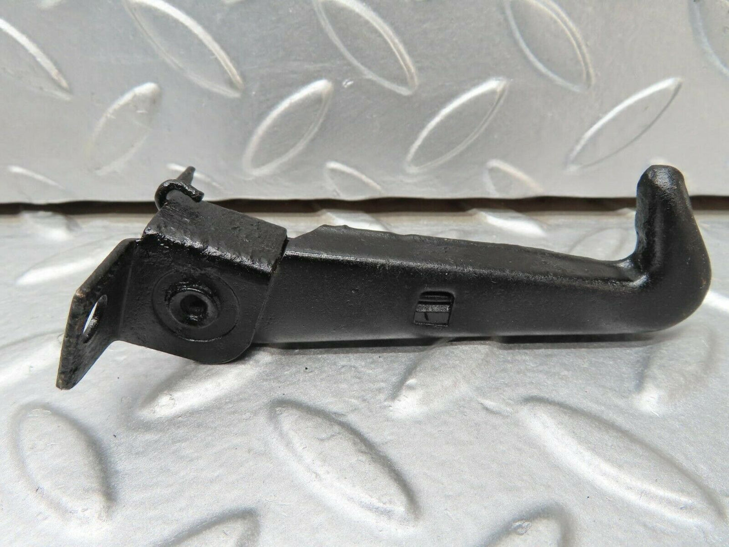 15564 Mercedes-Benz R107 450SL Bonnet Safety Latch