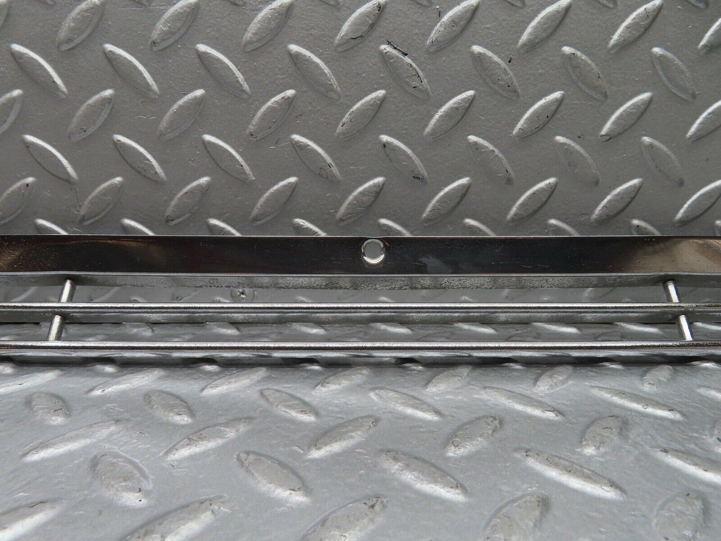 18449 Mercedes-Benz W111 220SE Coupe Air Intake Chrome Grill