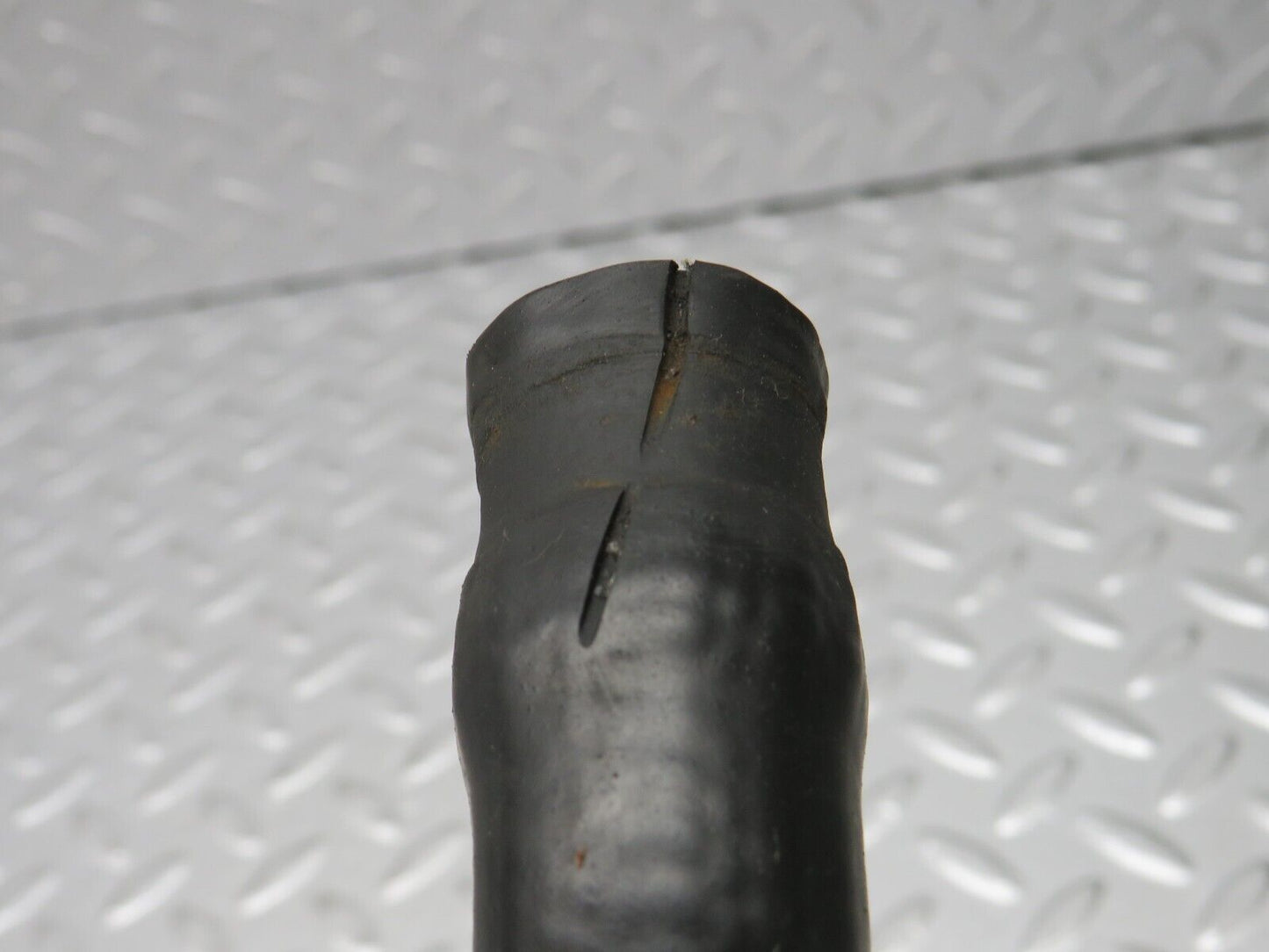 39216 Mercedes-Benz R107 500SL Engine Coolant Hose Pipe 1265011882