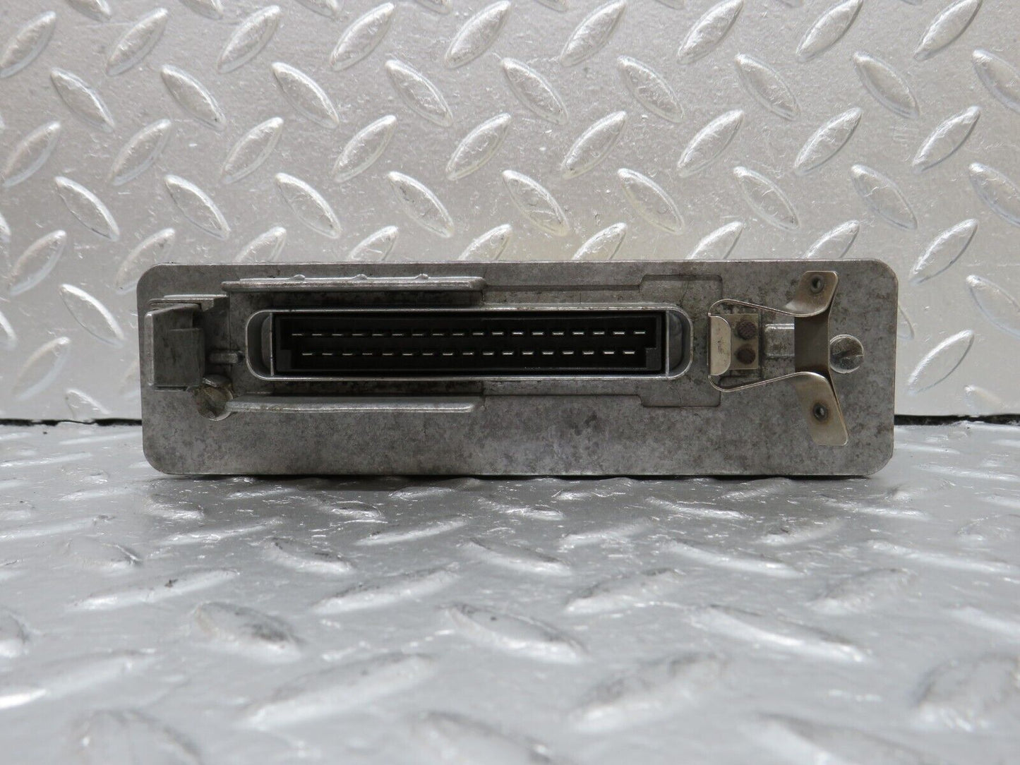 34304 Mercedes-Benz C126 380SEC Coupe ABS Control Unit Bosch 0265101006