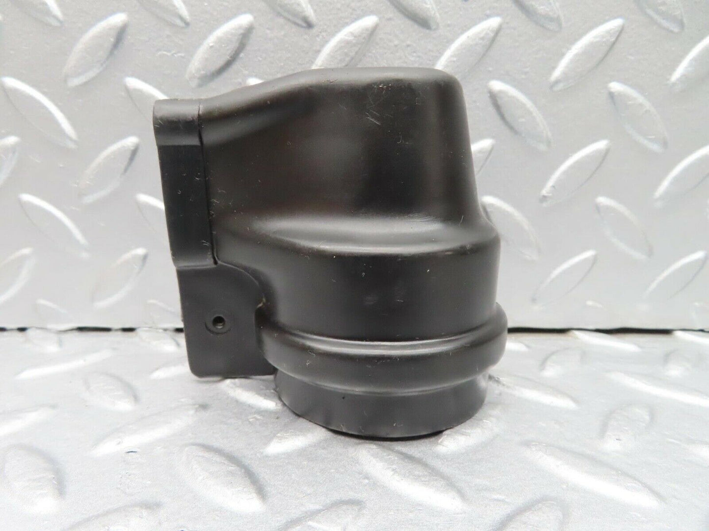 15962 Mercedes-Benz W123 280E Ignition Coil Protective Cap 0001581785