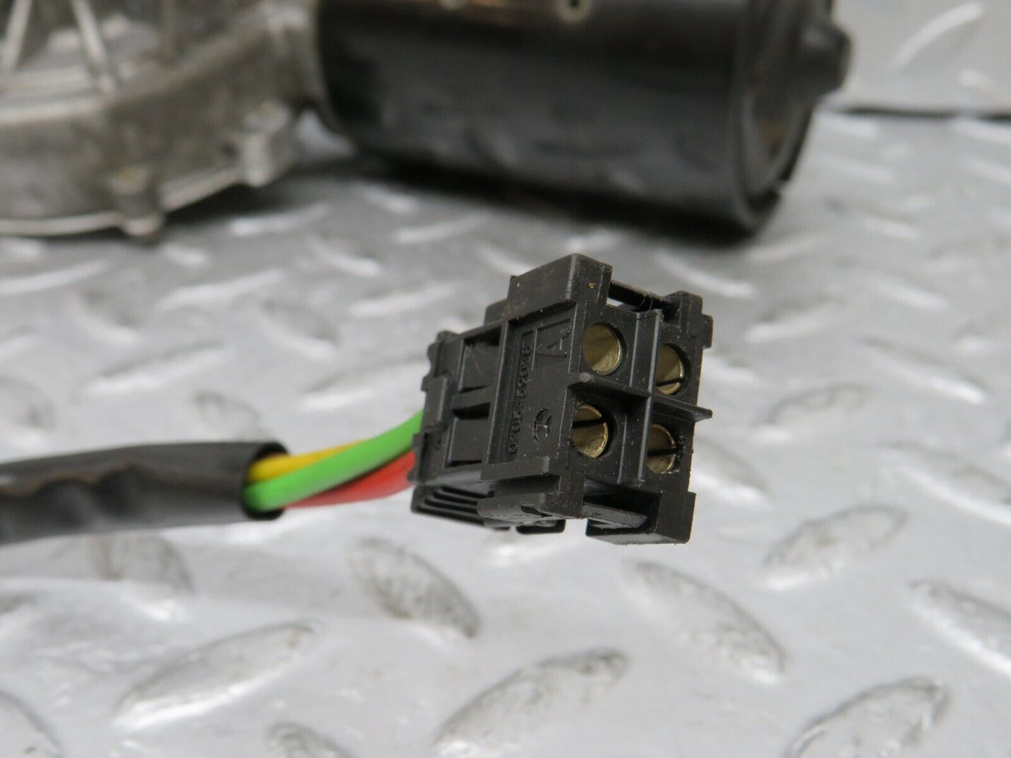 35303 Mercedes-Benz W140 Windscreen Wiper Motor