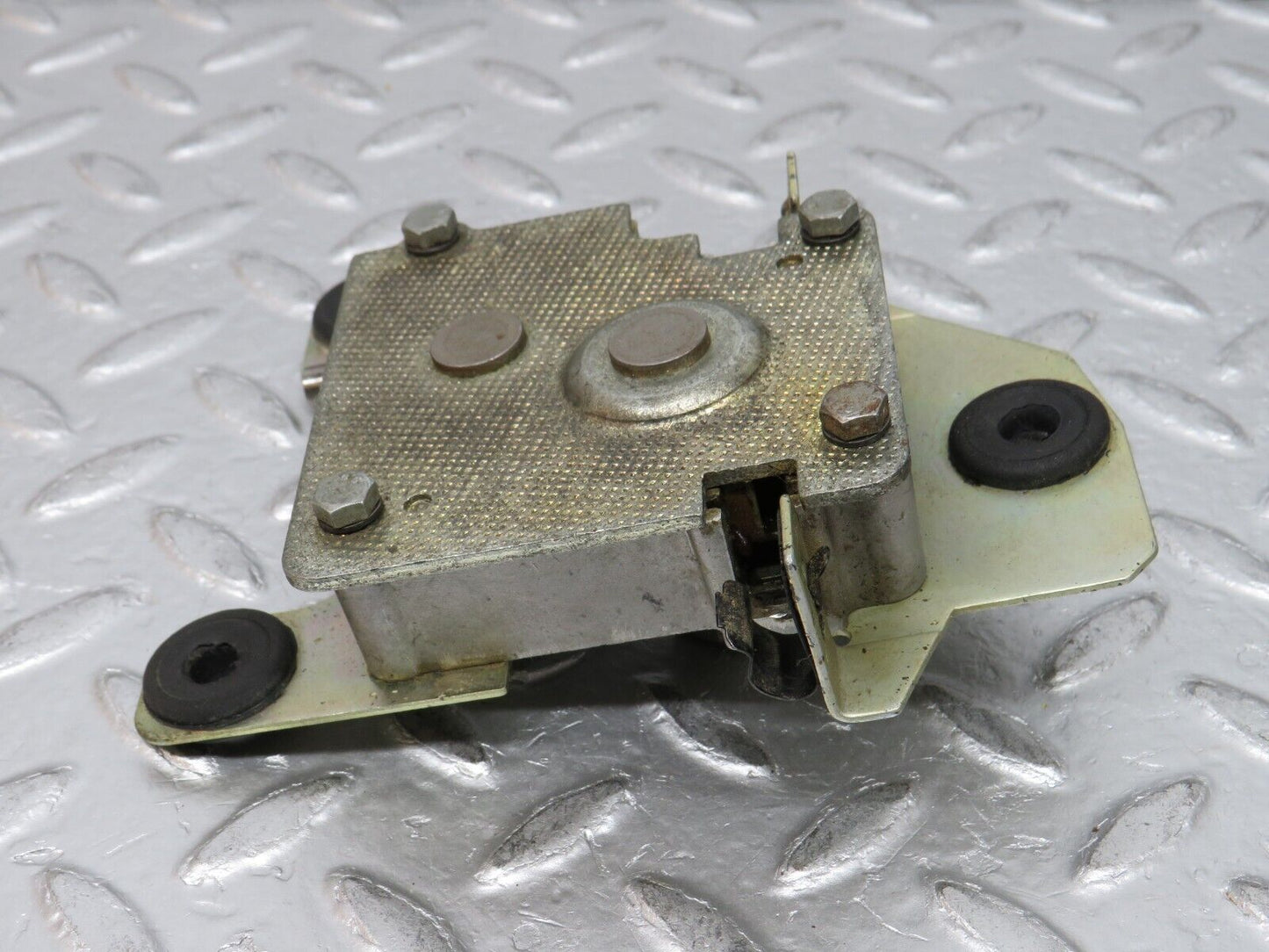 32253 Mercedes-Benz C107 350SLC Coupe Power Sunroof Mechanism