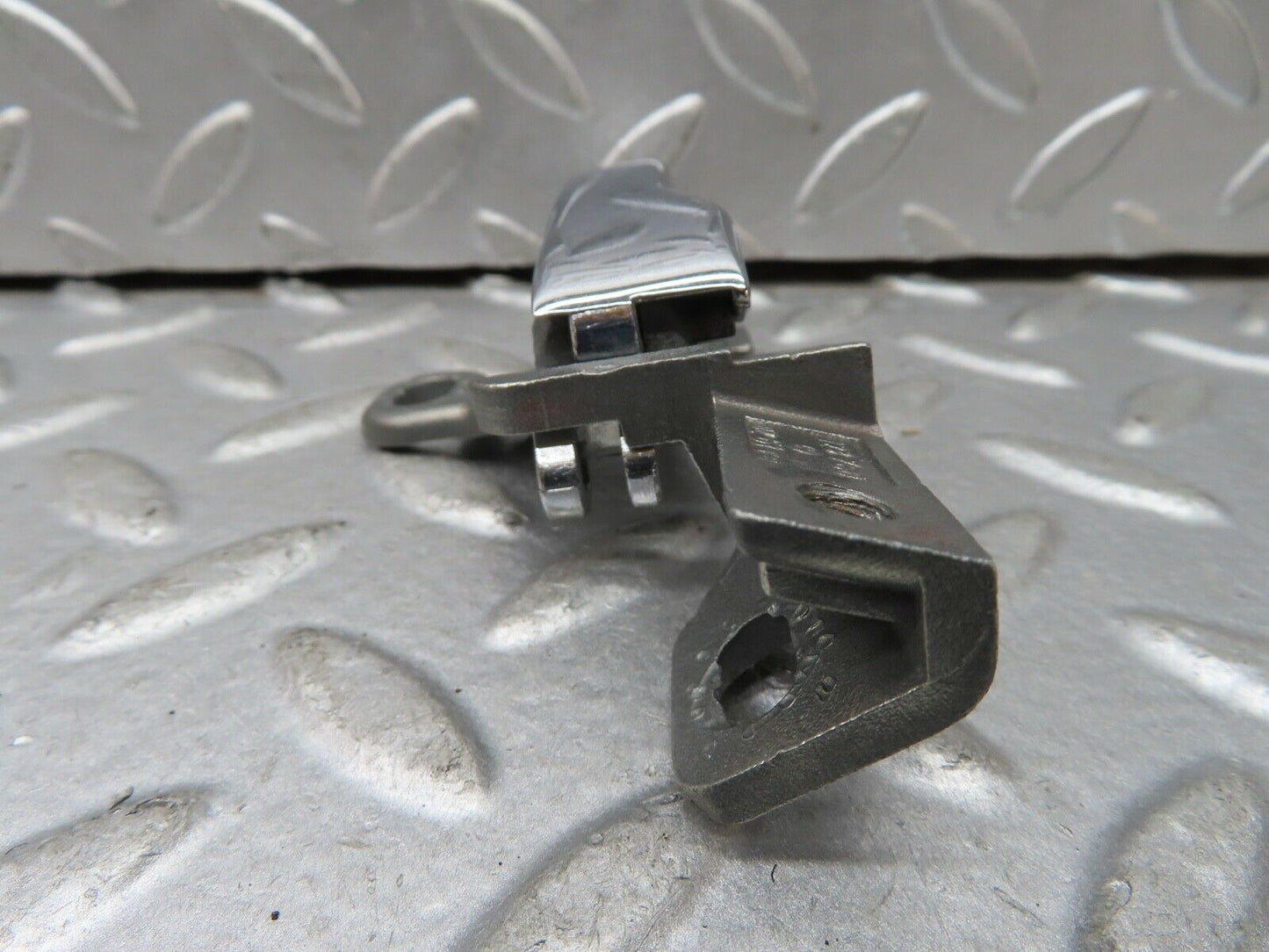 19157 Mercedes-Benz W123 300D Right Interior Door Handle 1237600261
