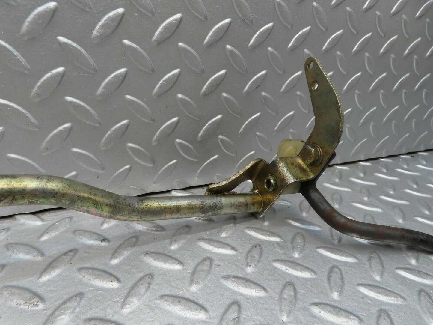 16597 Mercedes-Benz C107 380SLC Accelerator Pedal Linkage