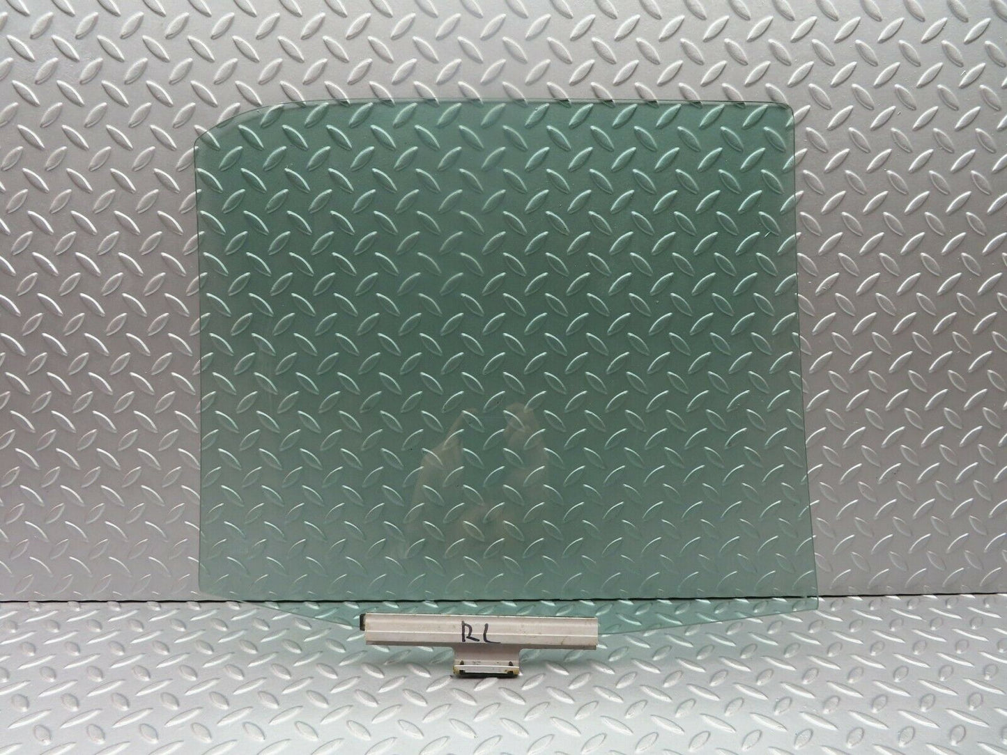 5383 Mercedes-Benz W124 230E Rear Left Door Window Glass